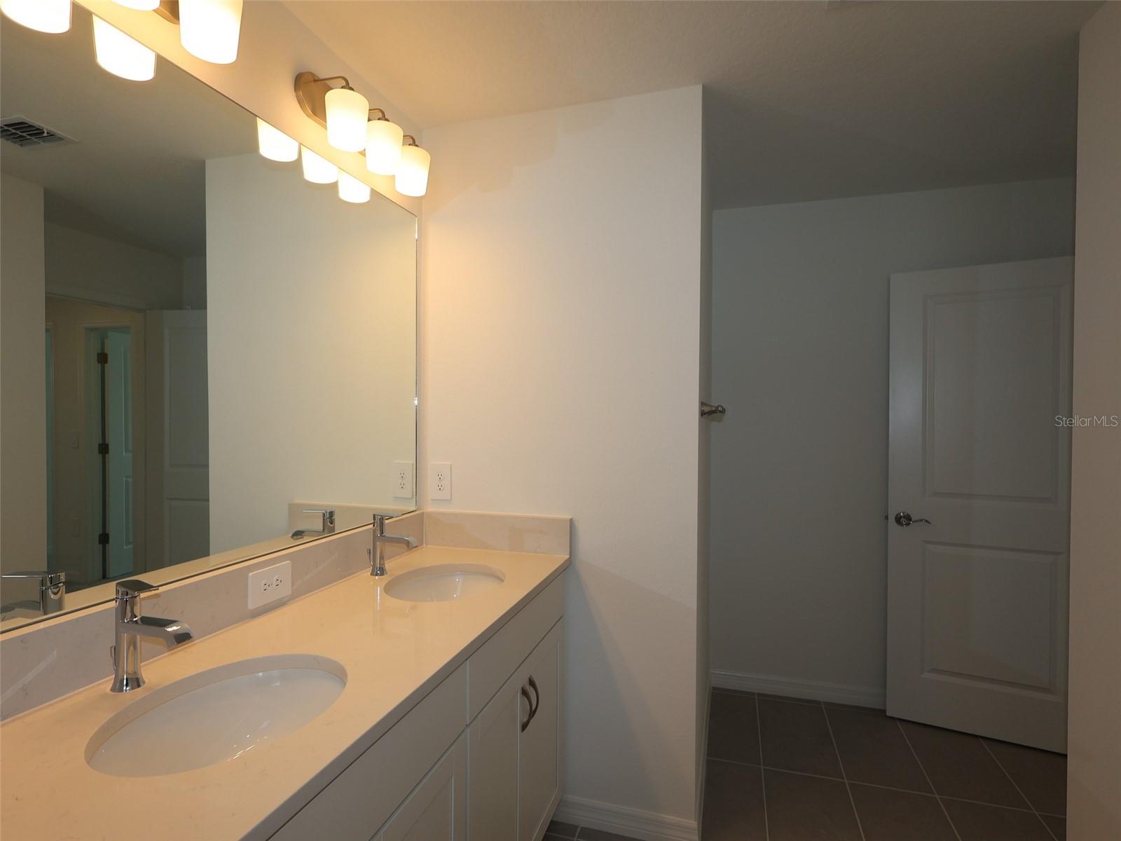 SOUTHPOINTE - Residential