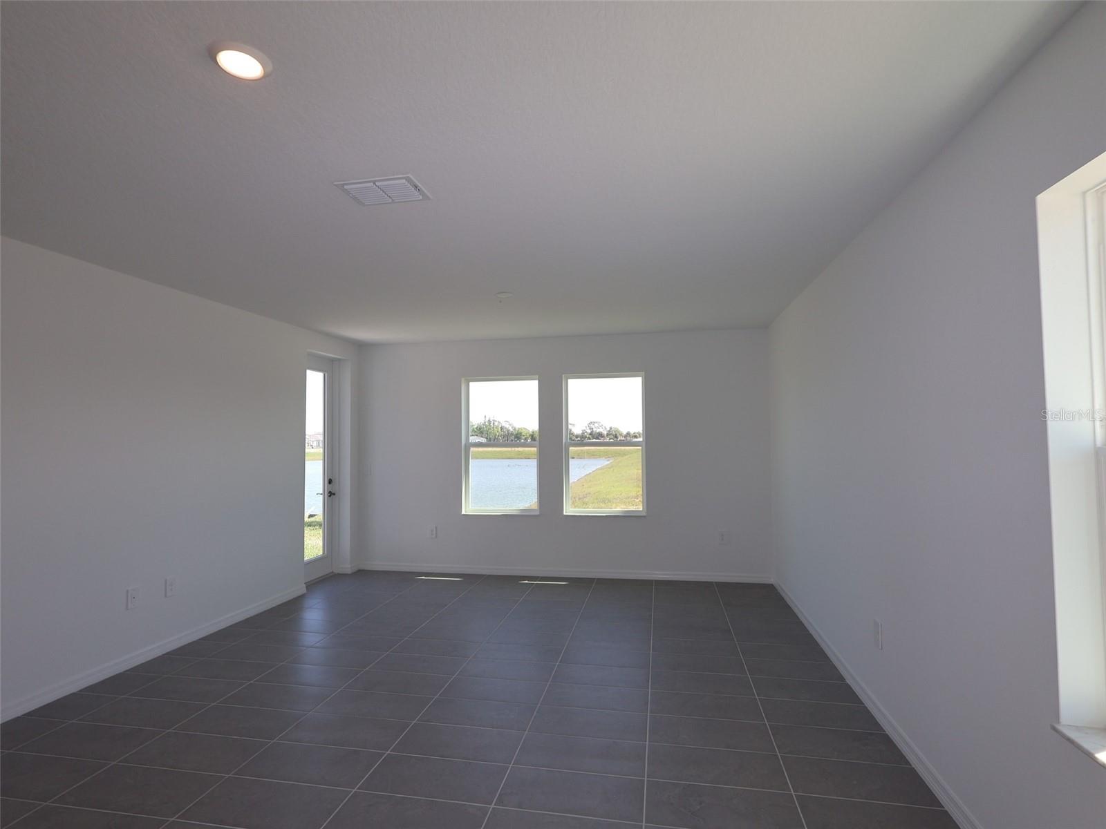 SOUTHPOINTE - Residential