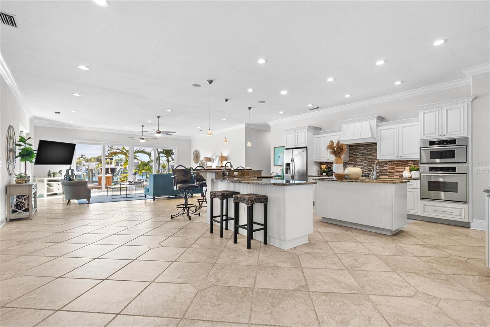 CAPRI ISLE SUB - Residential