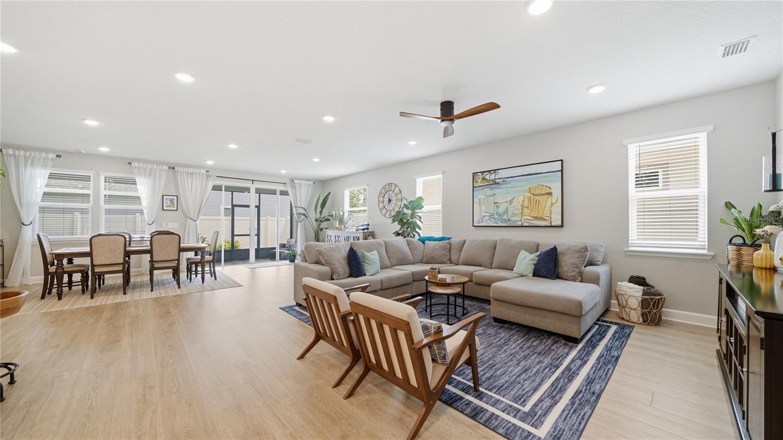 BEACHWALK - Residential
