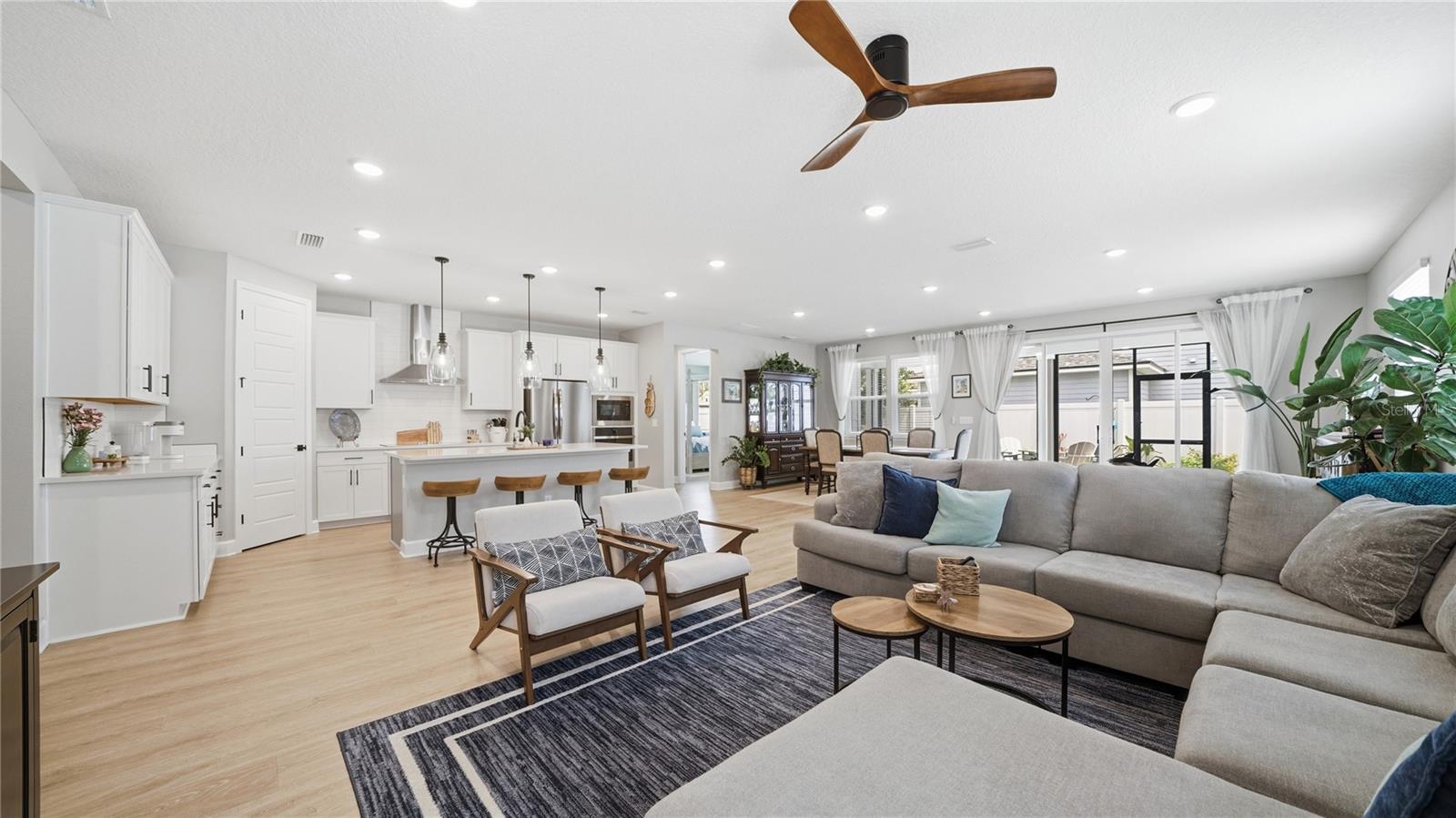 BEACHWALK - Residential