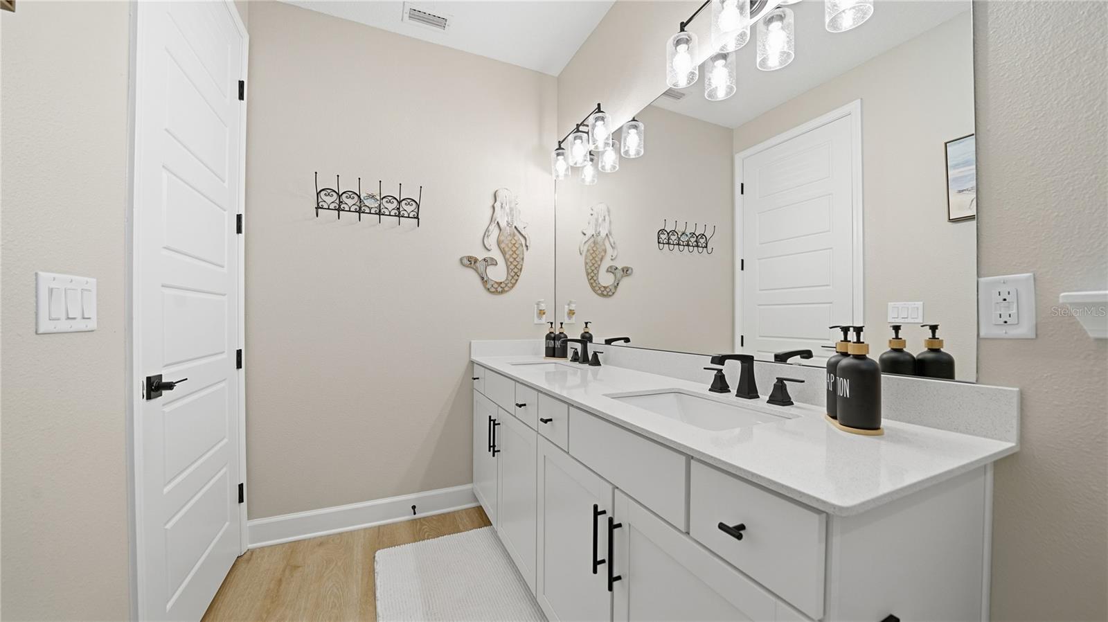 BEACHWALK - Residential