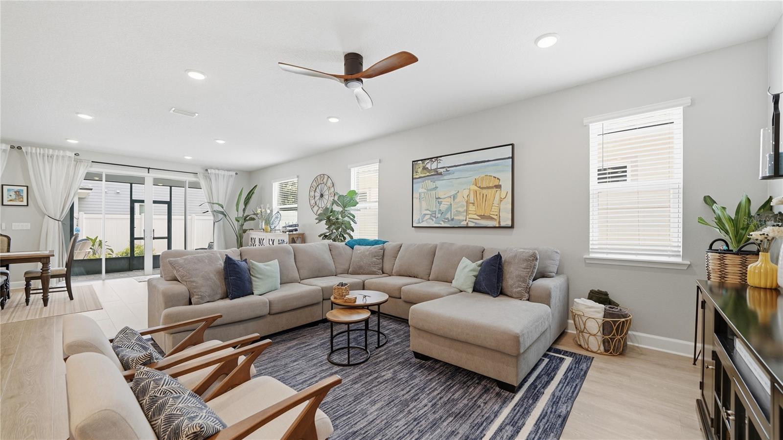 BEACHWALK - Residential
