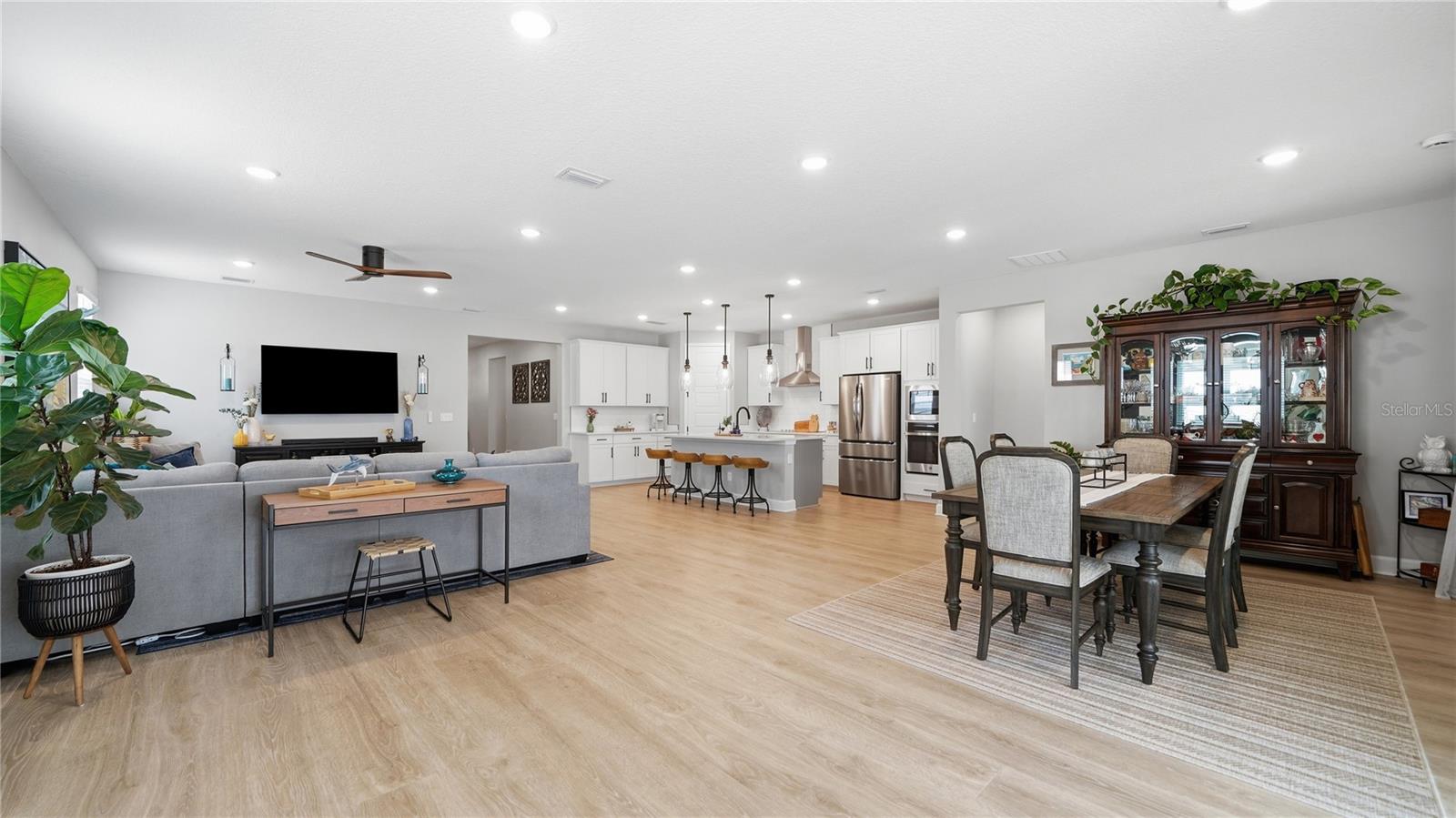 BEACHWALK - Residential