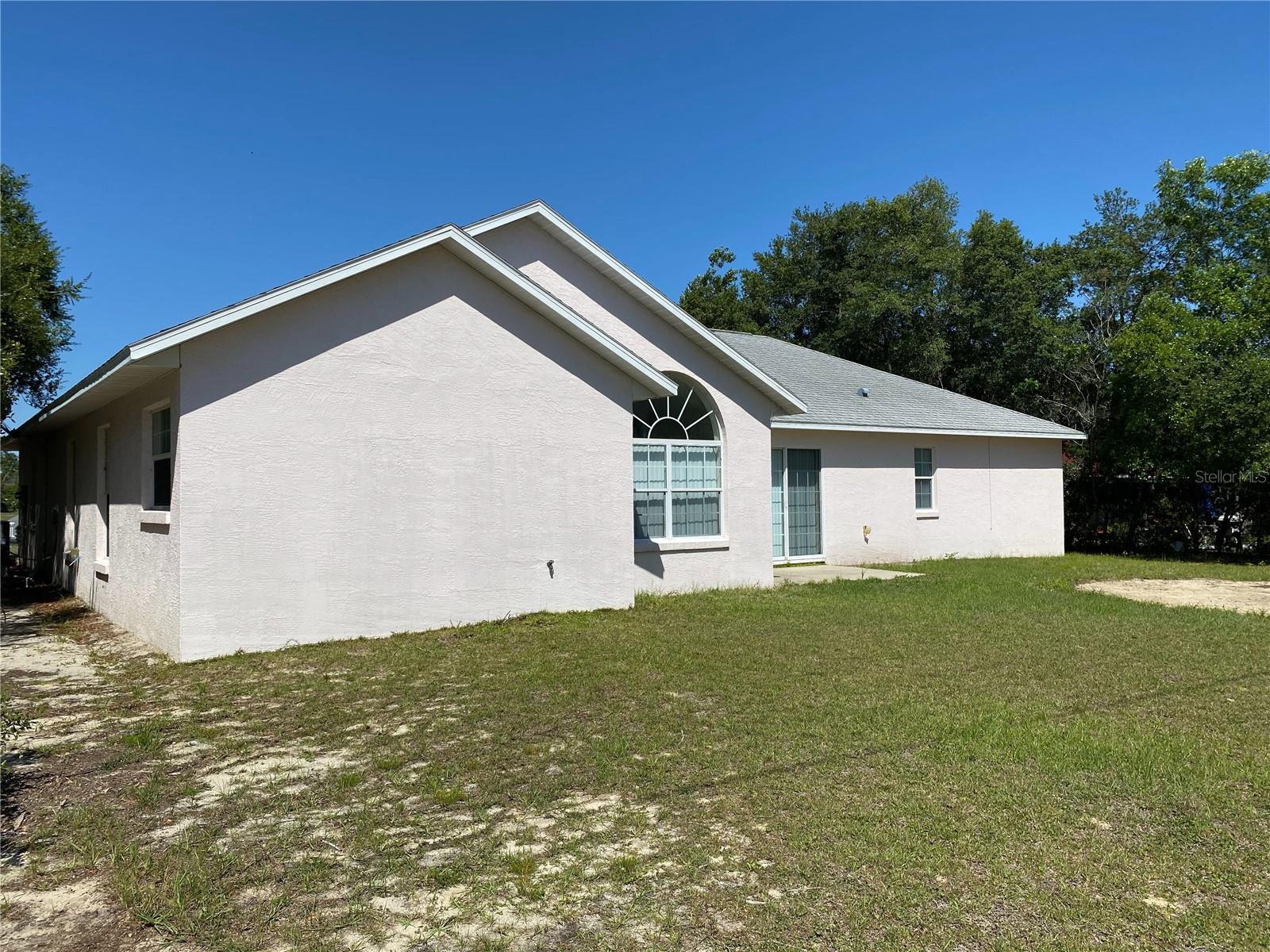 MARION OAKS 03 - Residential Lease
