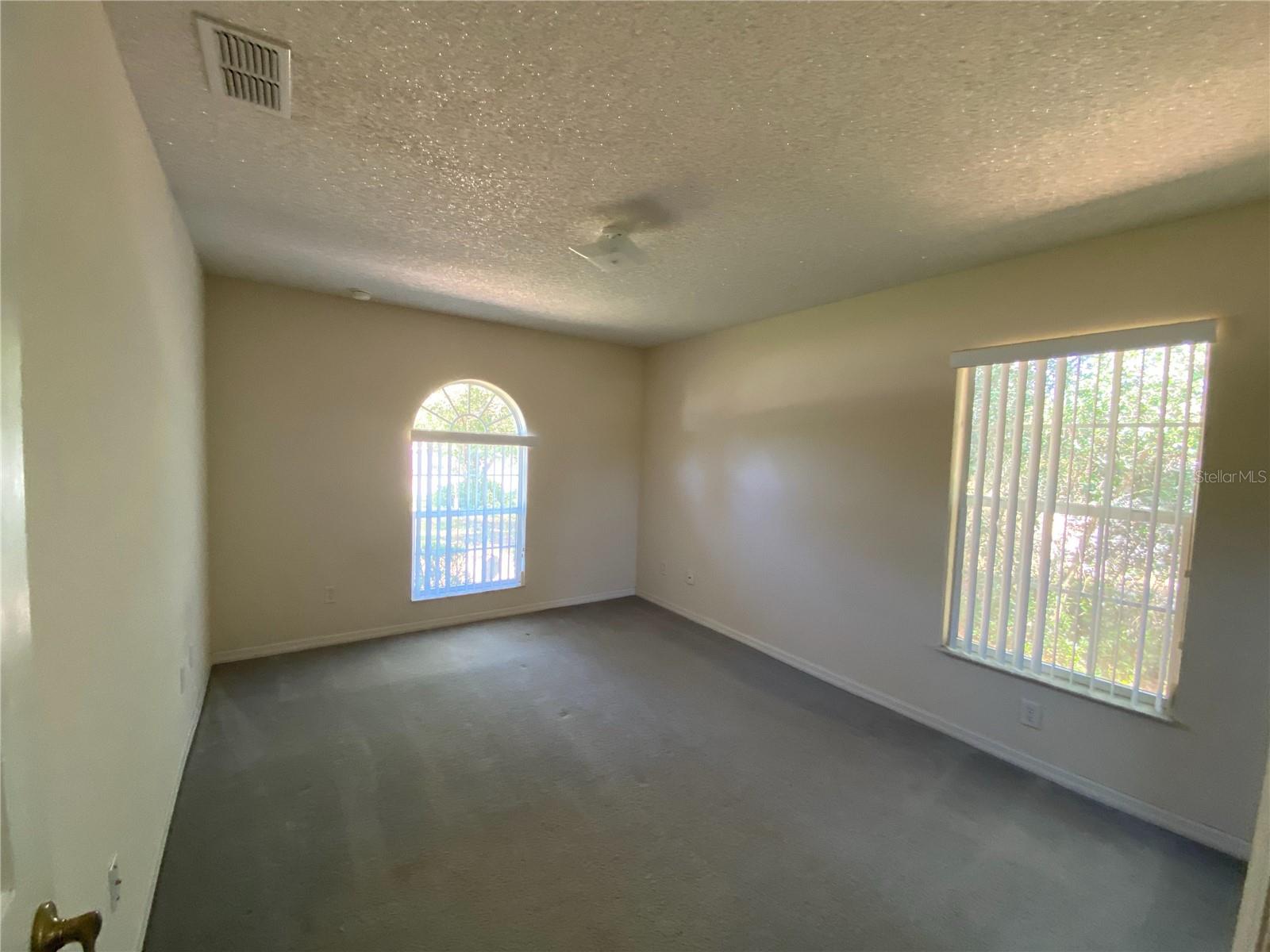MARION OAKS 03 - Residential Lease