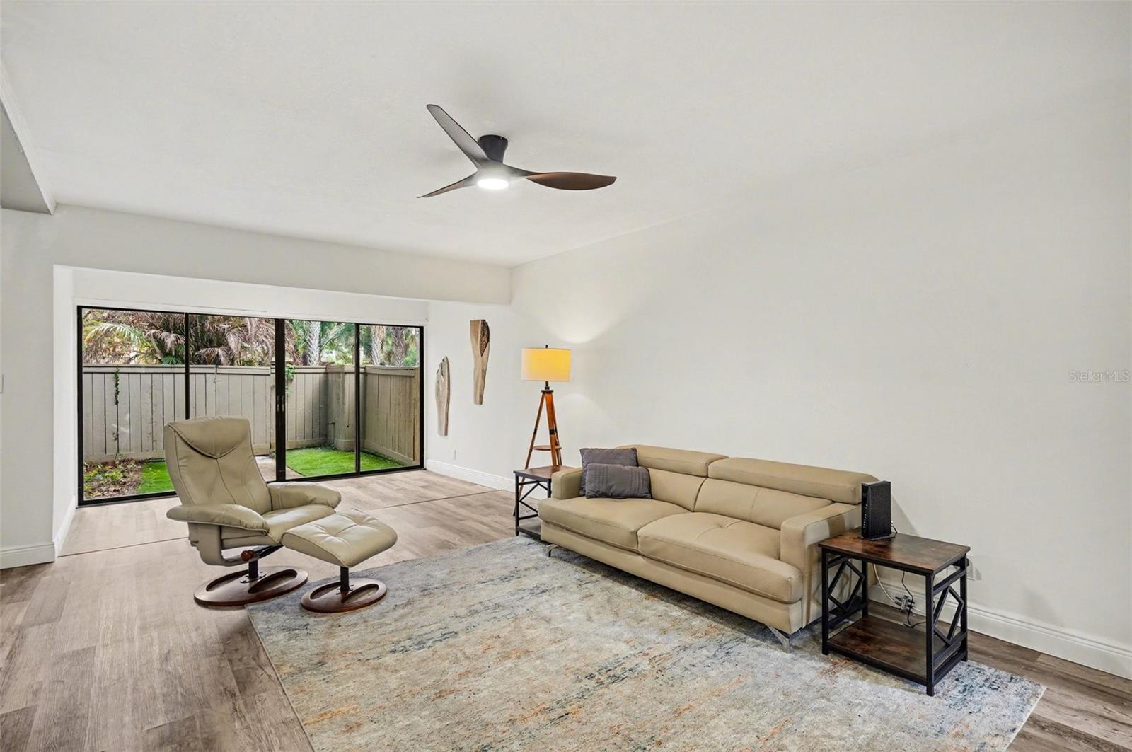 CROWN OAKS - Residential