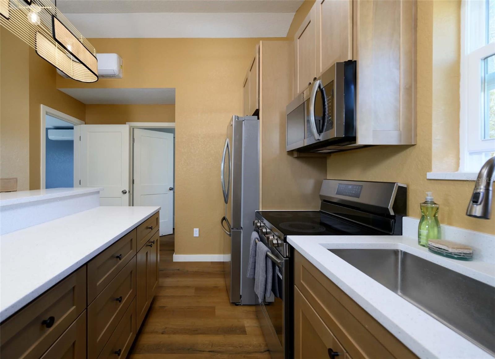 ST PETERSBURG INVESTMENT CO. SUB BLK 14, LOT4 - Residential Lease
