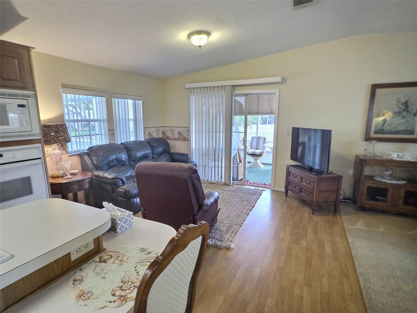 PALM HILL MOBILE HOME PARK UNREC - Residential Lease