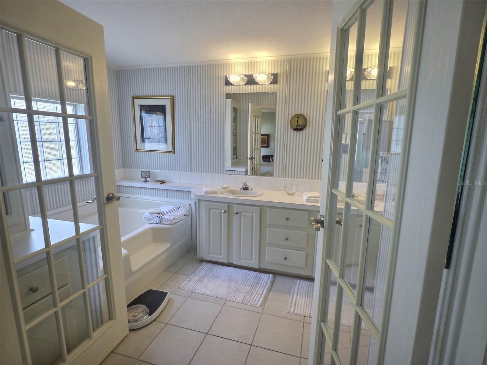 PALM HILL MOBILE HOME PARK UNREC - Residential Lease