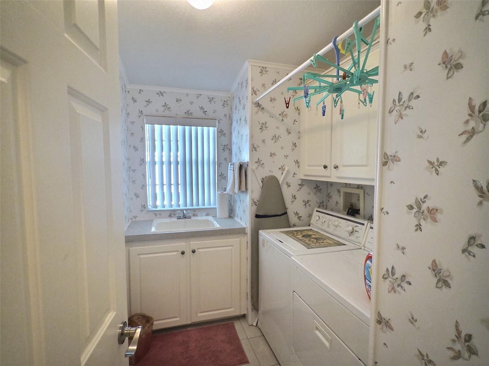 PALM HILL MOBILE HOME PARK UNREC - Residential Lease