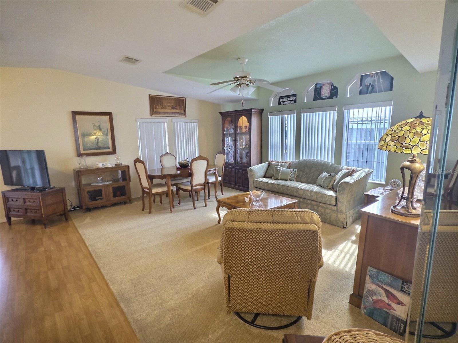 PALM HILL MOBILE HOME PARK UNREC - Residential Lease
