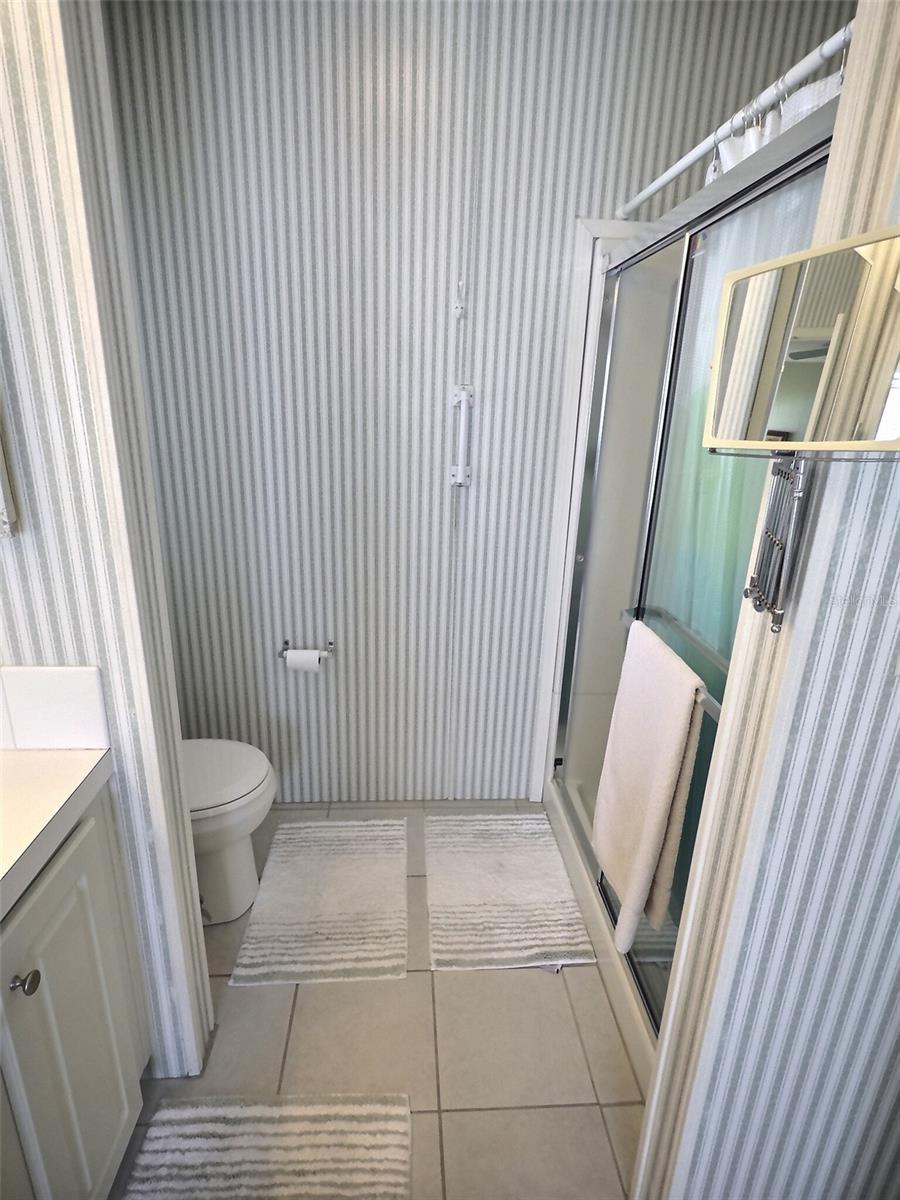 PALM HILL MOBILE HOME PARK UNREC - Residential Lease