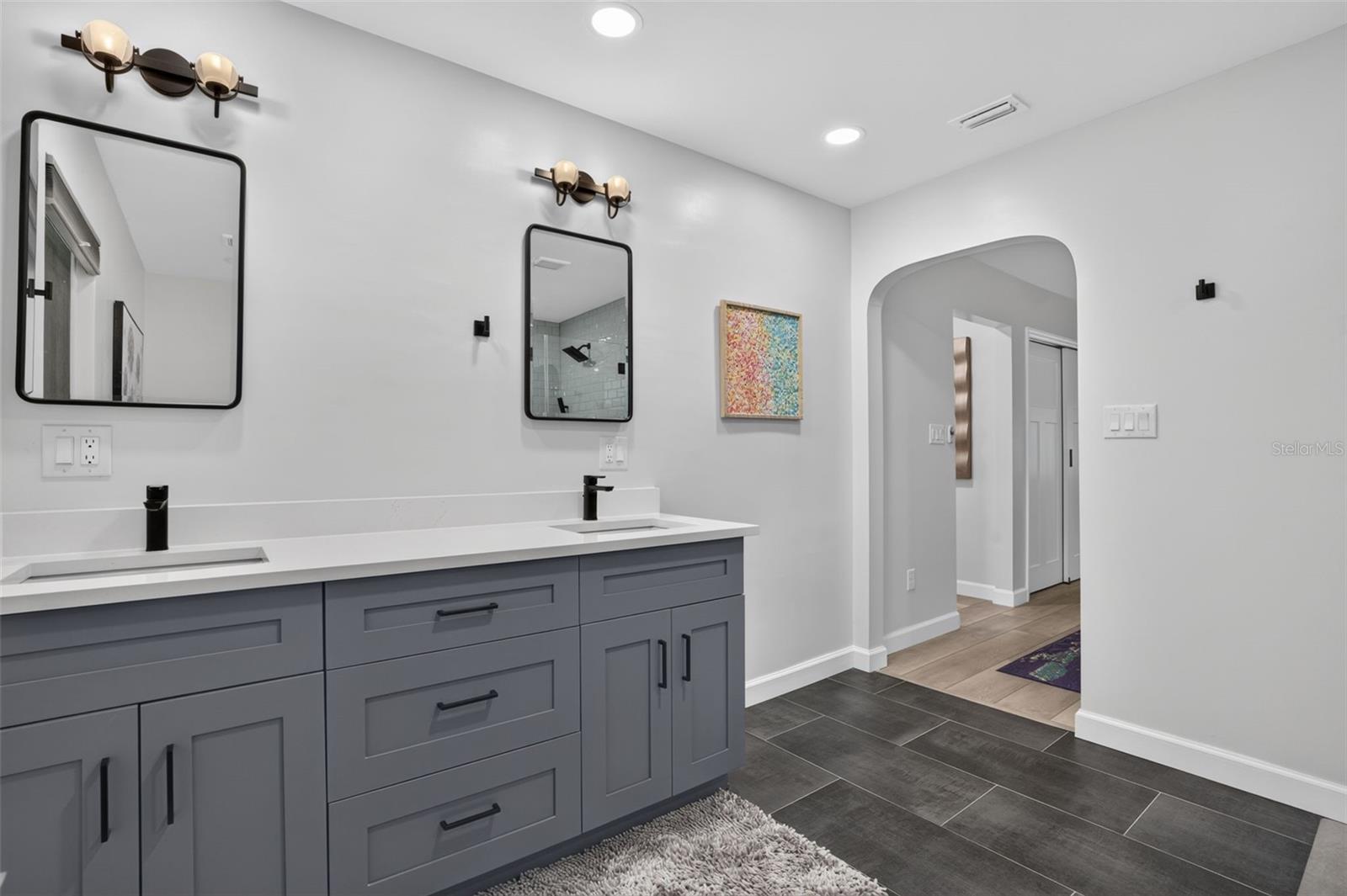 ROSS OAKS - Residential
