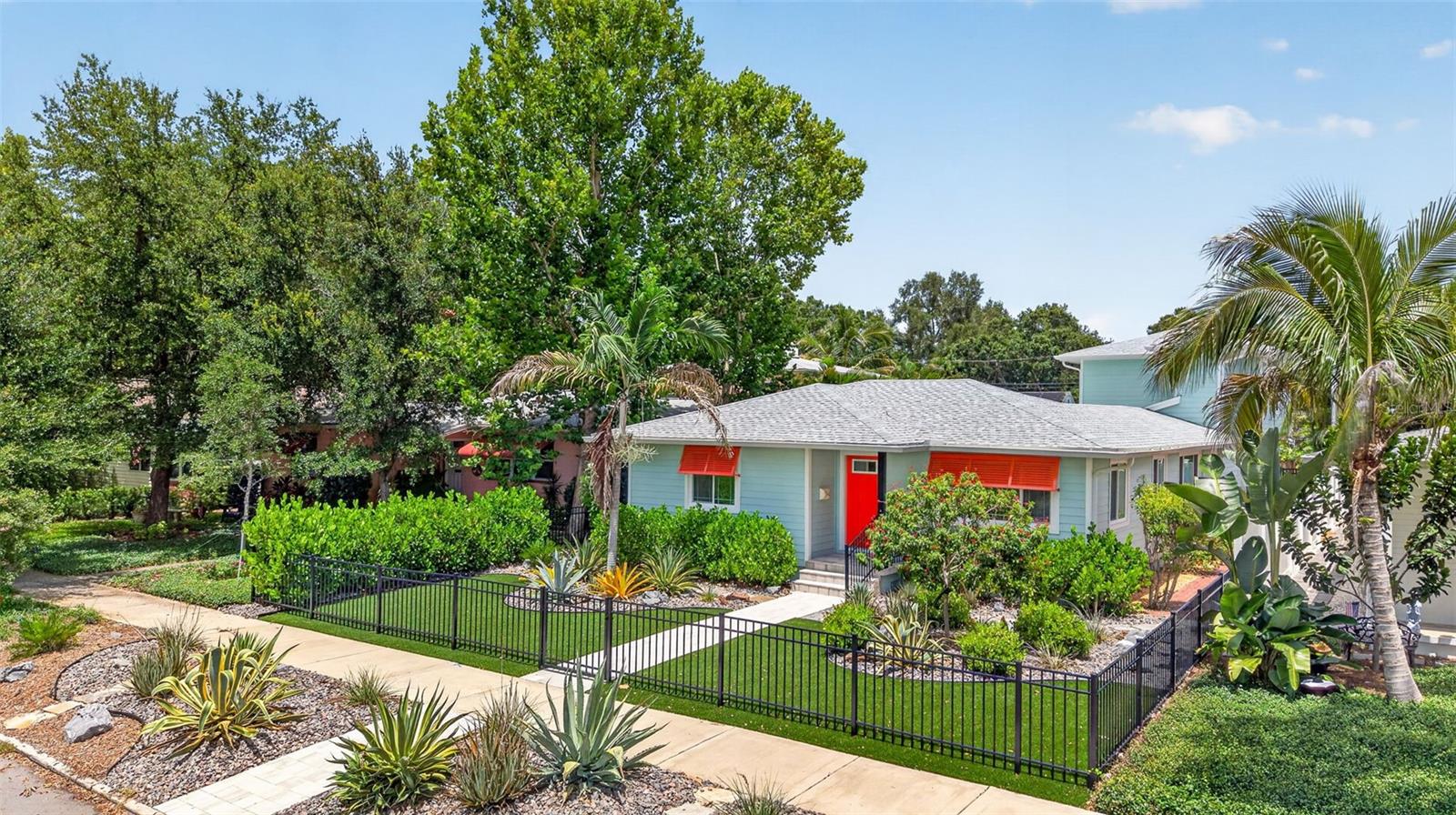 ROSS OAKS - Residential