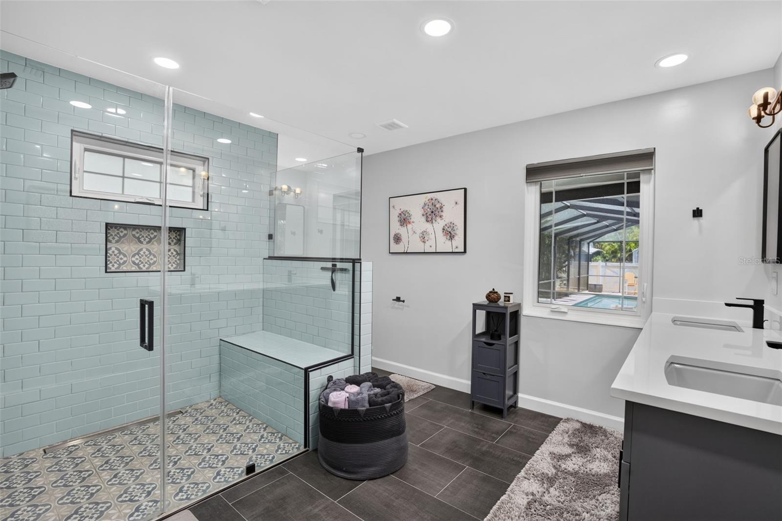 ROSS OAKS - Residential