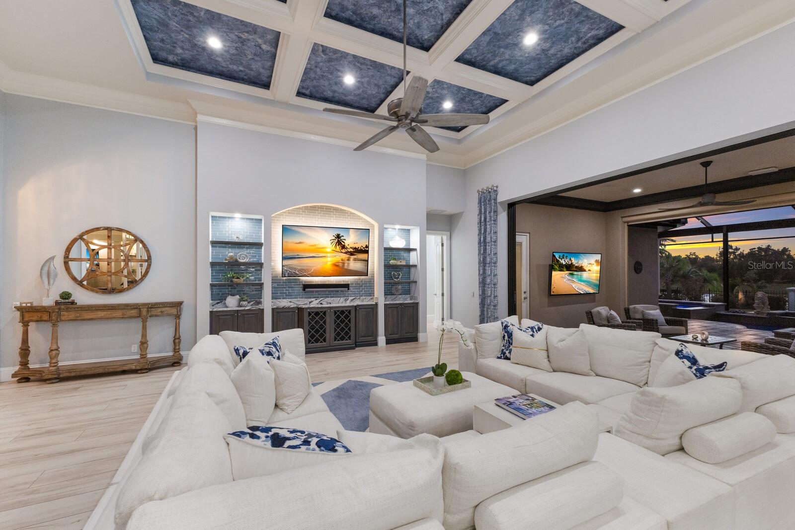 COUNTRY CLUB EAST AT LAKEWD RNCH UU2 - Residential