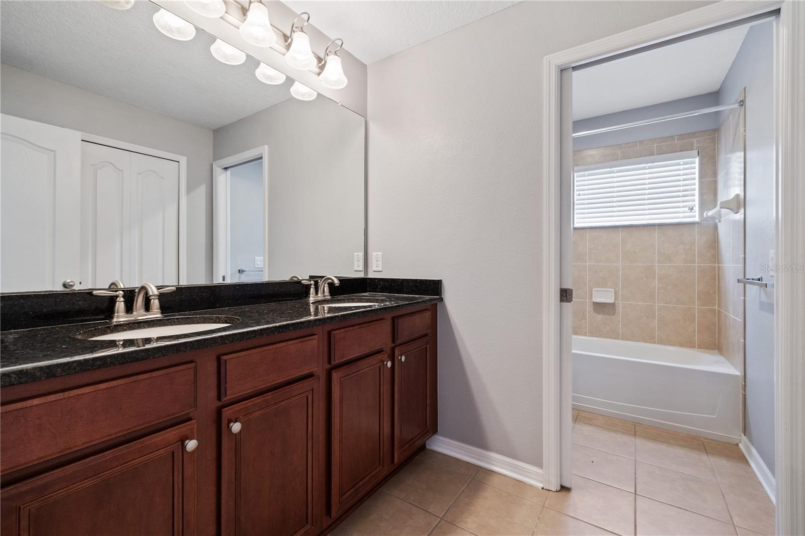 SEVEN OAKS PRCL C-1C/C-1D B-16 - Residential