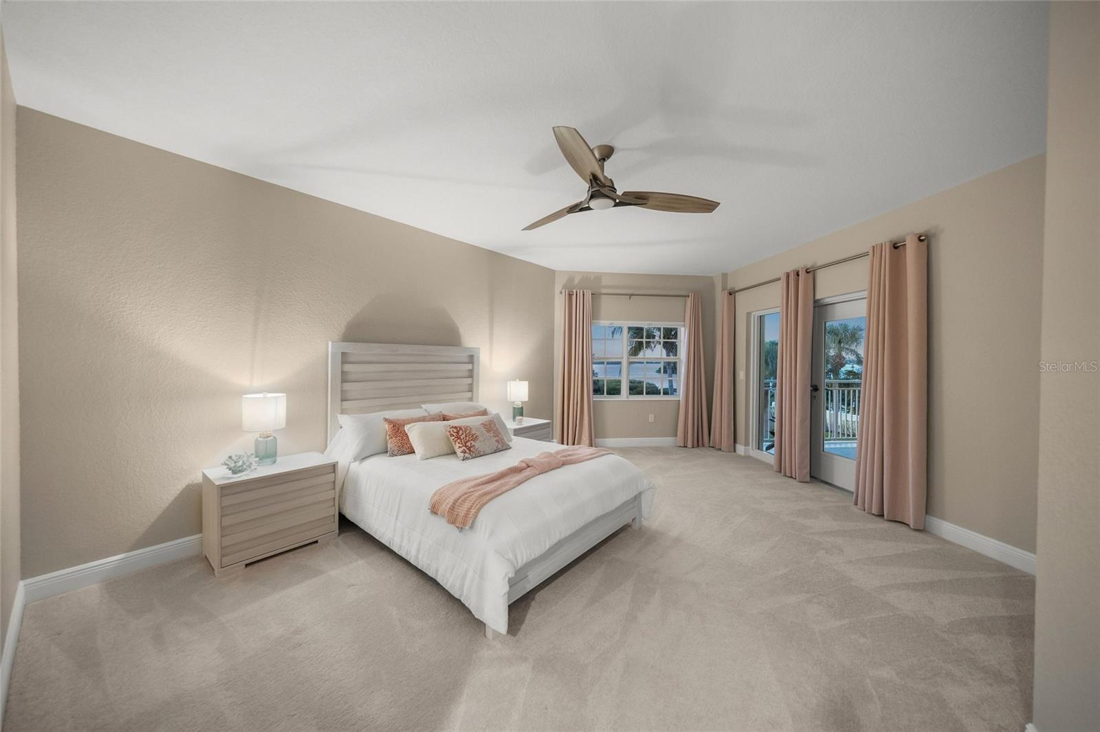 VILLAS/HARBOR VILLAGE - Residential
