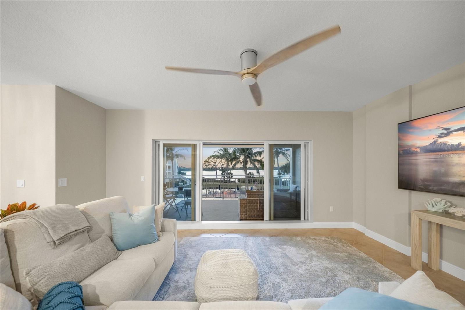 VILLAS/HARBOR VILLAGE - Residential