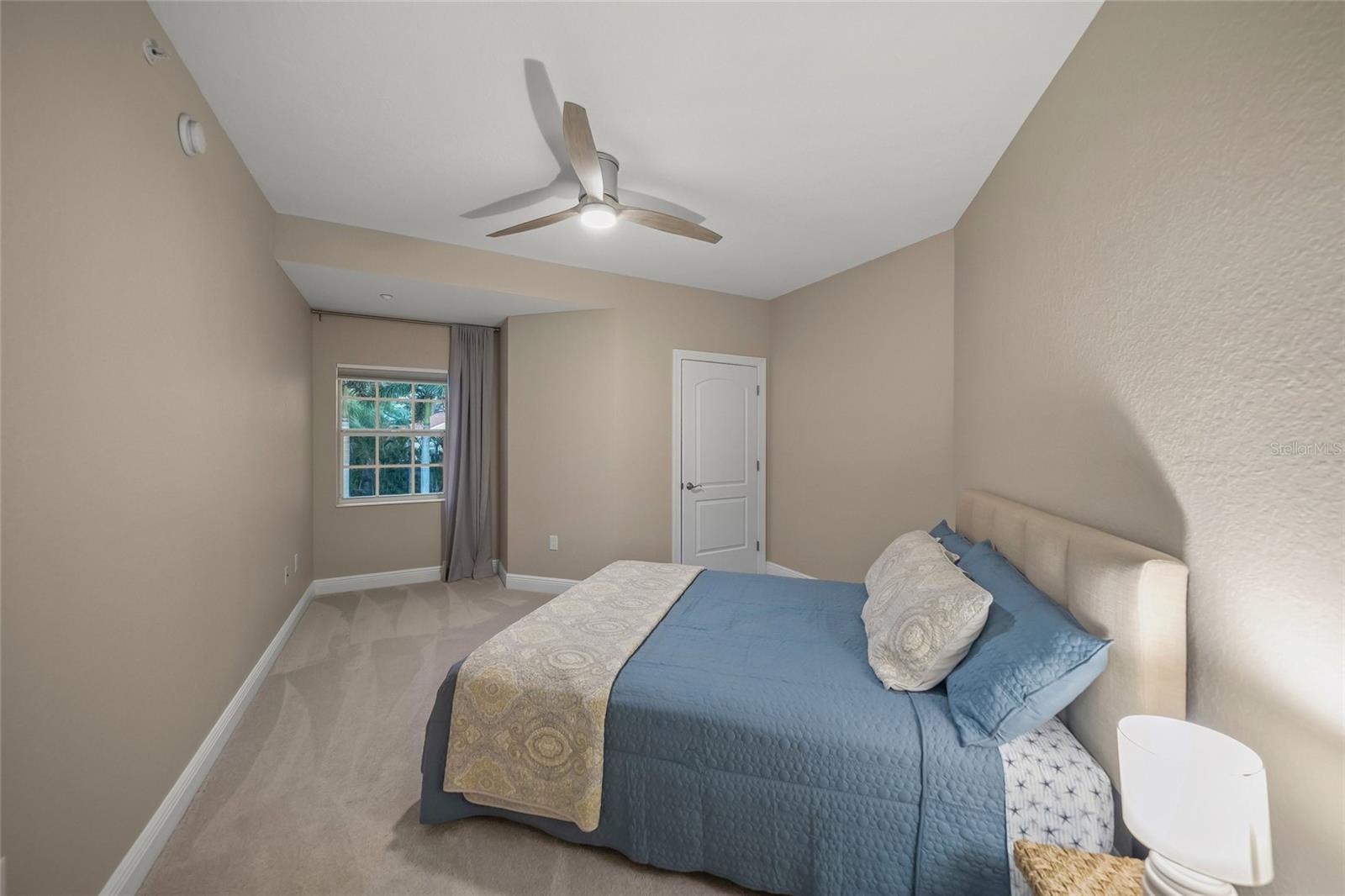 VILLAS/HARBOR VILLAGE - Residential