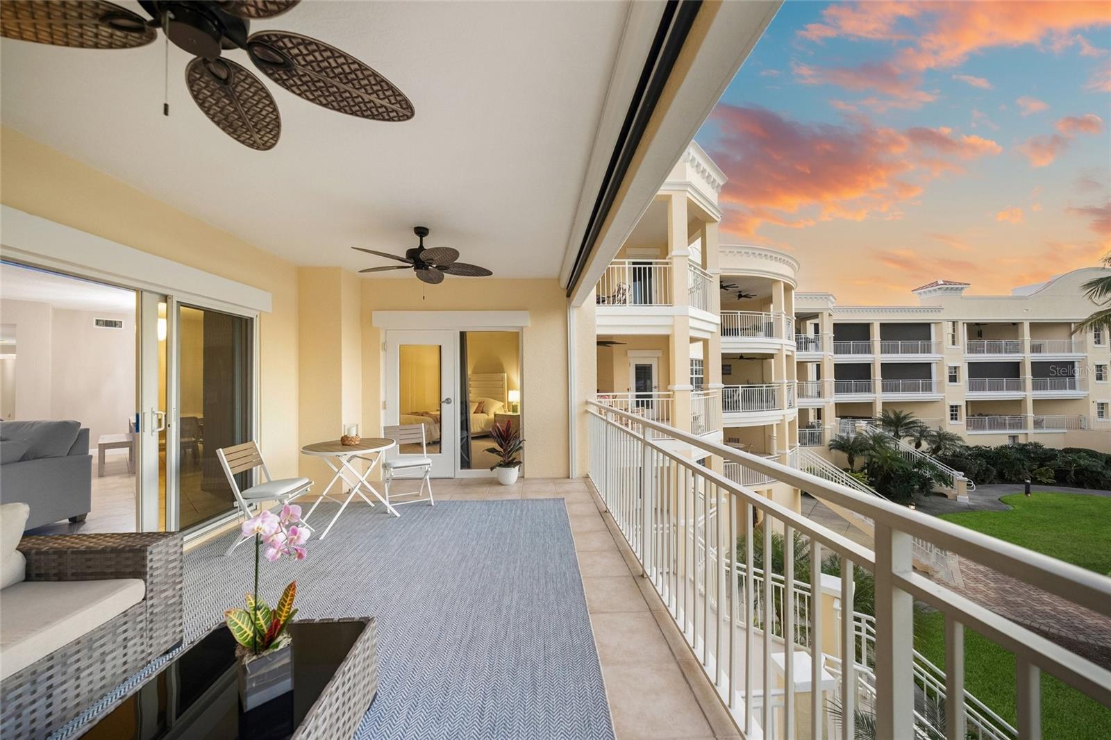 VILLAS/HARBOR VILLAGE - Residential