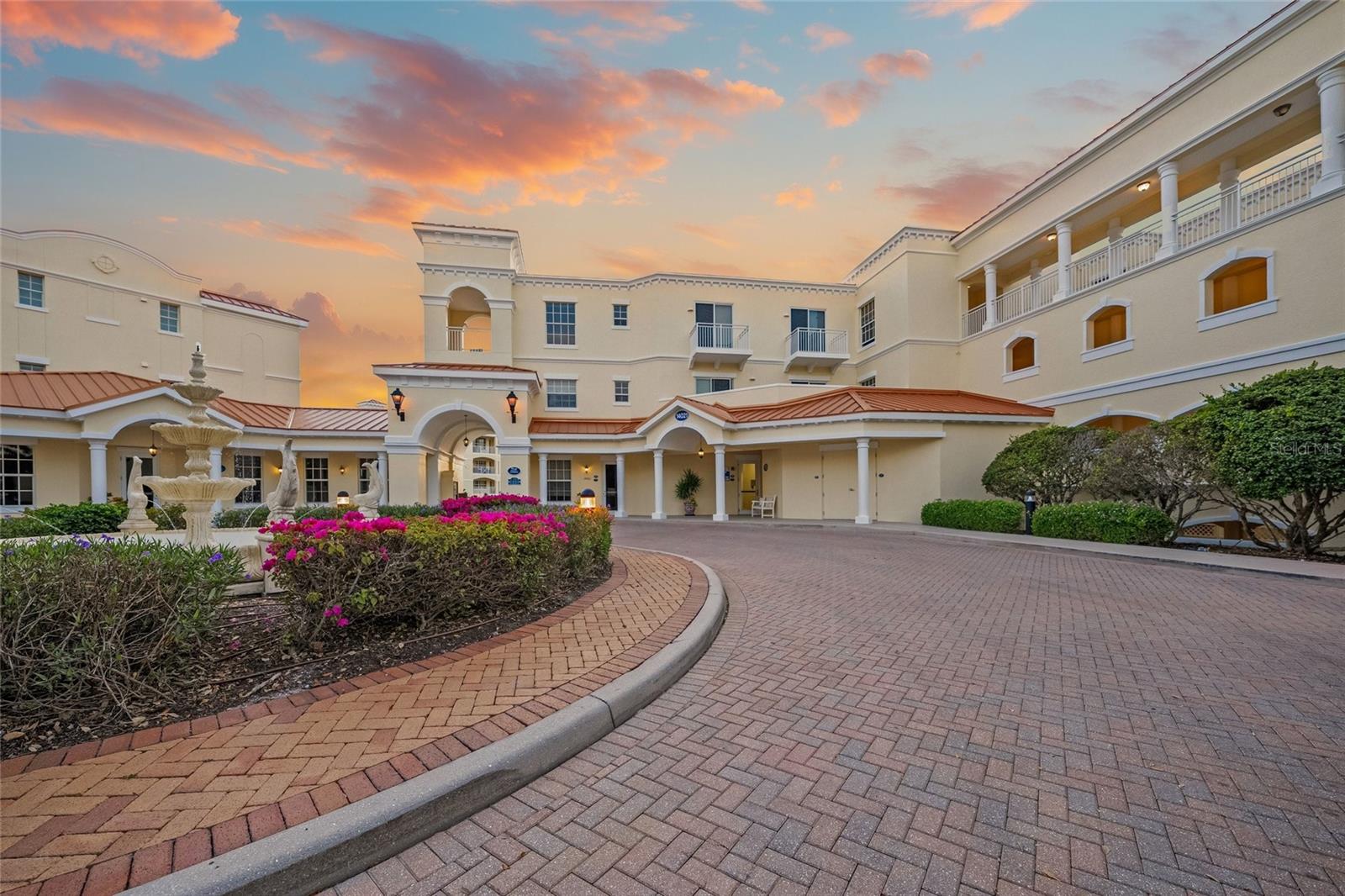 VILLAS/HARBOR VILLAGE - Residential