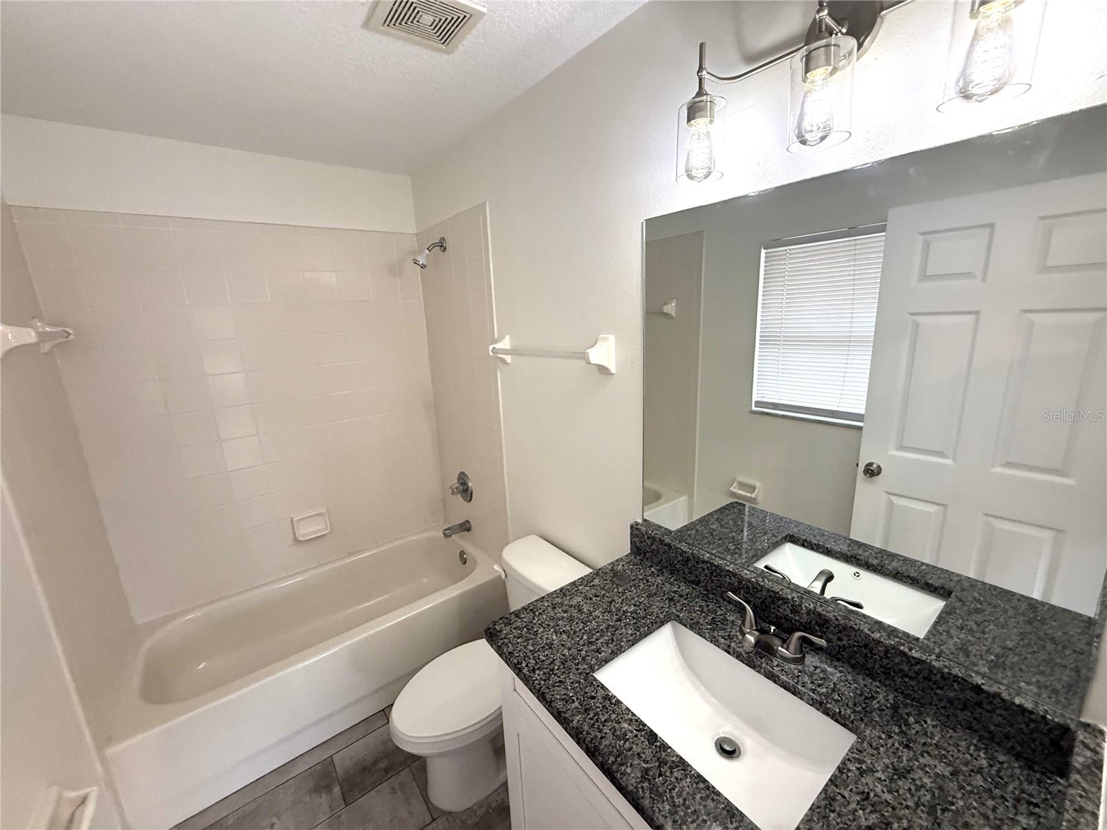 SUMMERVIEW OAKS SUB - Residential