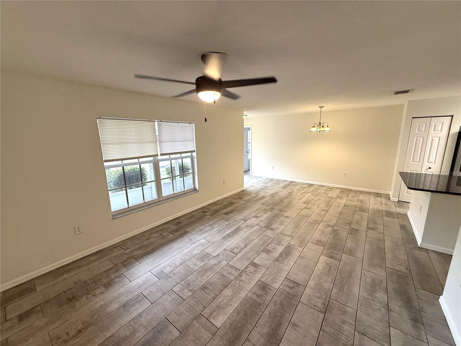 SUMMERVIEW OAKS SUB - Residential