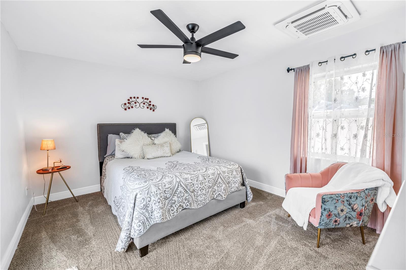 MEADOW LAWN 9TH ADD - Residential