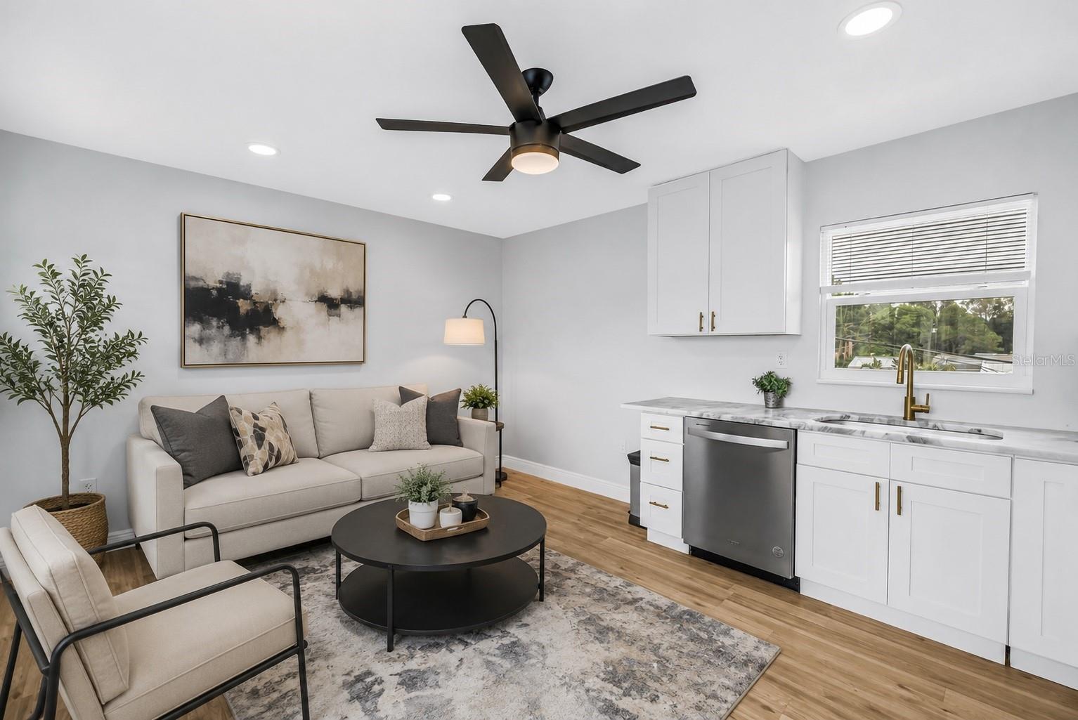 MEADOW LAWN 9TH ADD - Residential