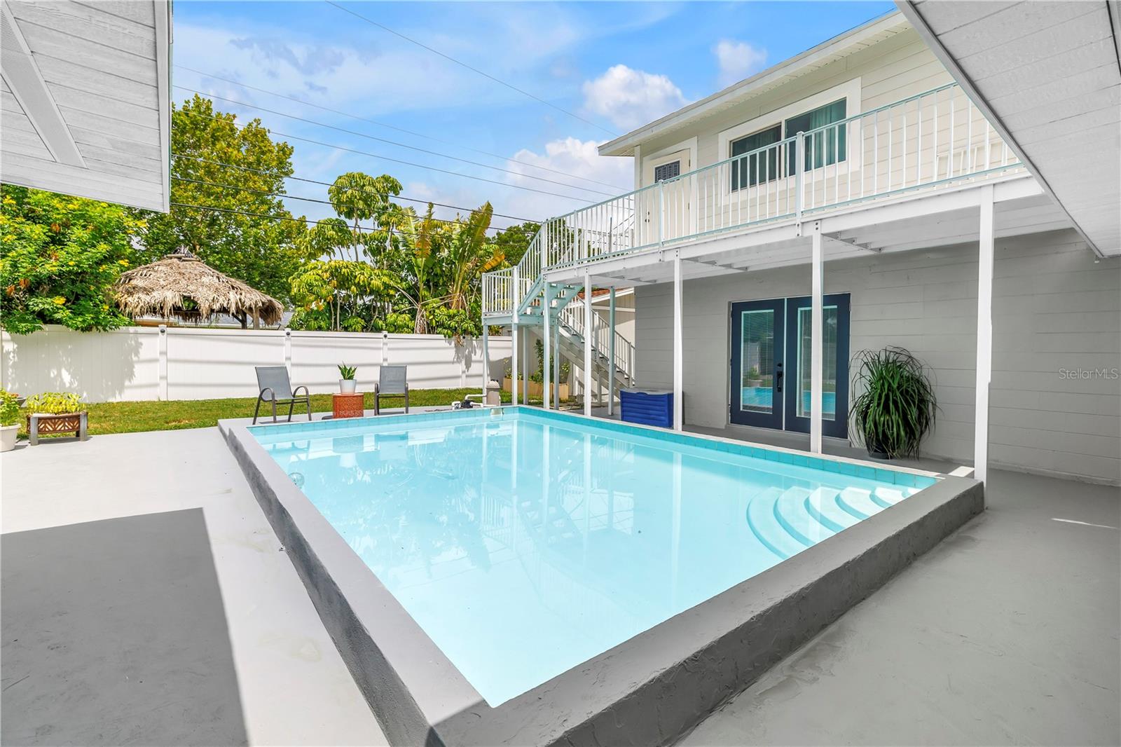 MEADOW LAWN 9TH ADD - Residential