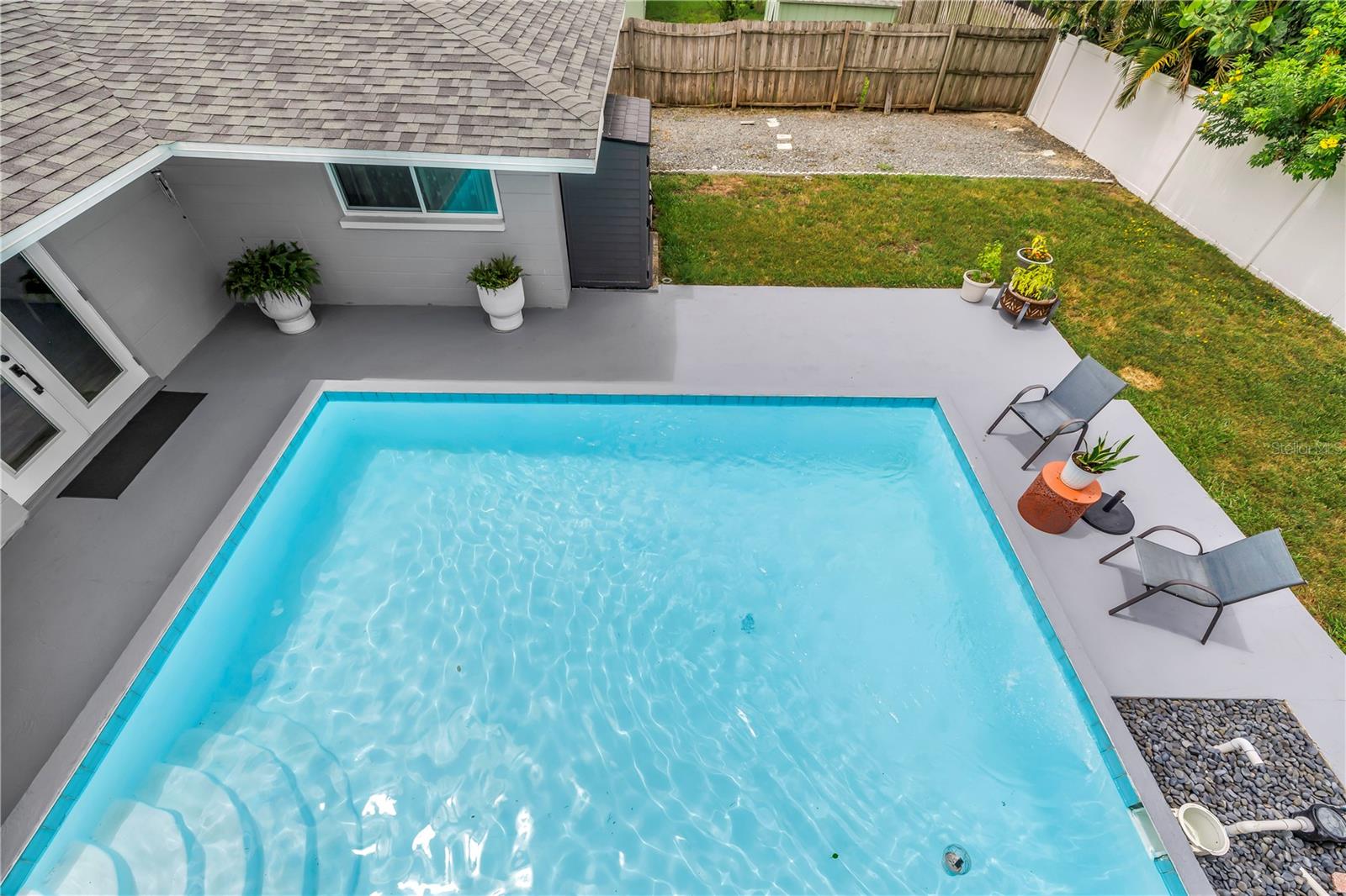 MEADOW LAWN 9TH ADD - Residential