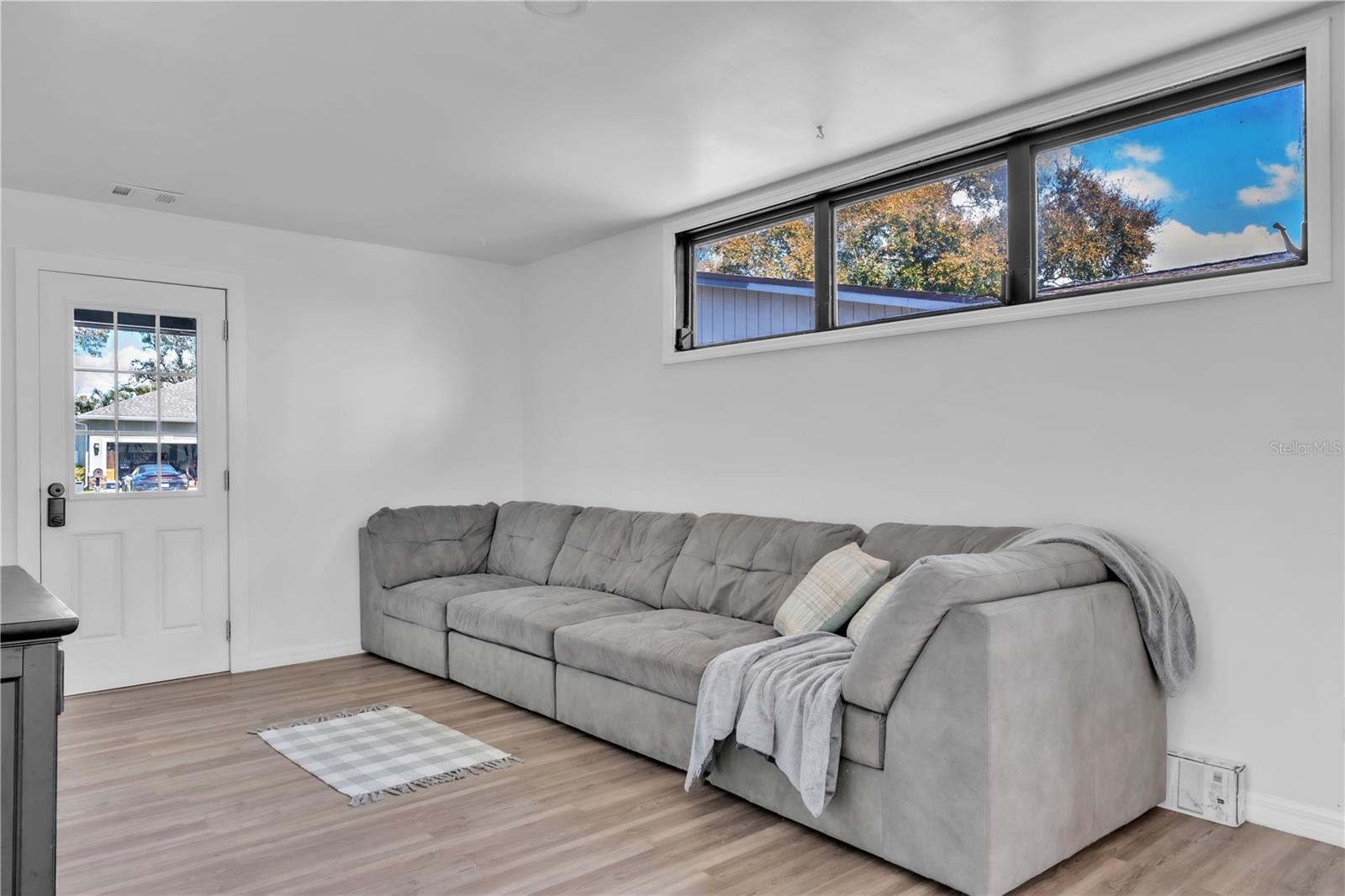 GANDY GARDENS 3 - Residential