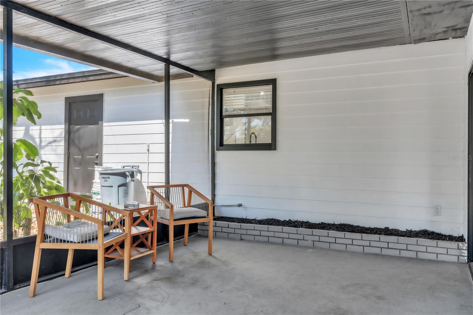 GANDY GARDENS 3 - Residential