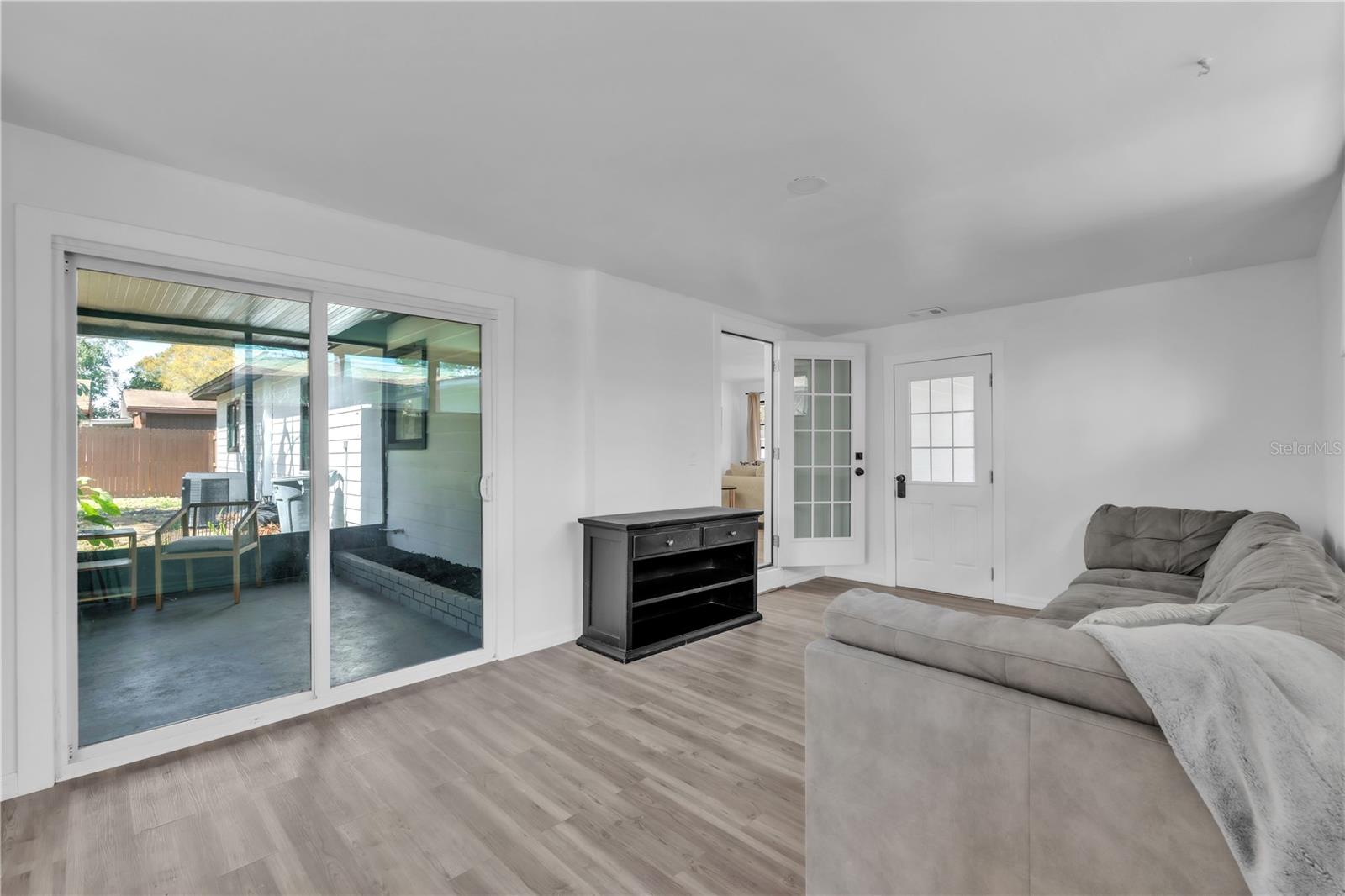 GANDY GARDENS 3 - Residential