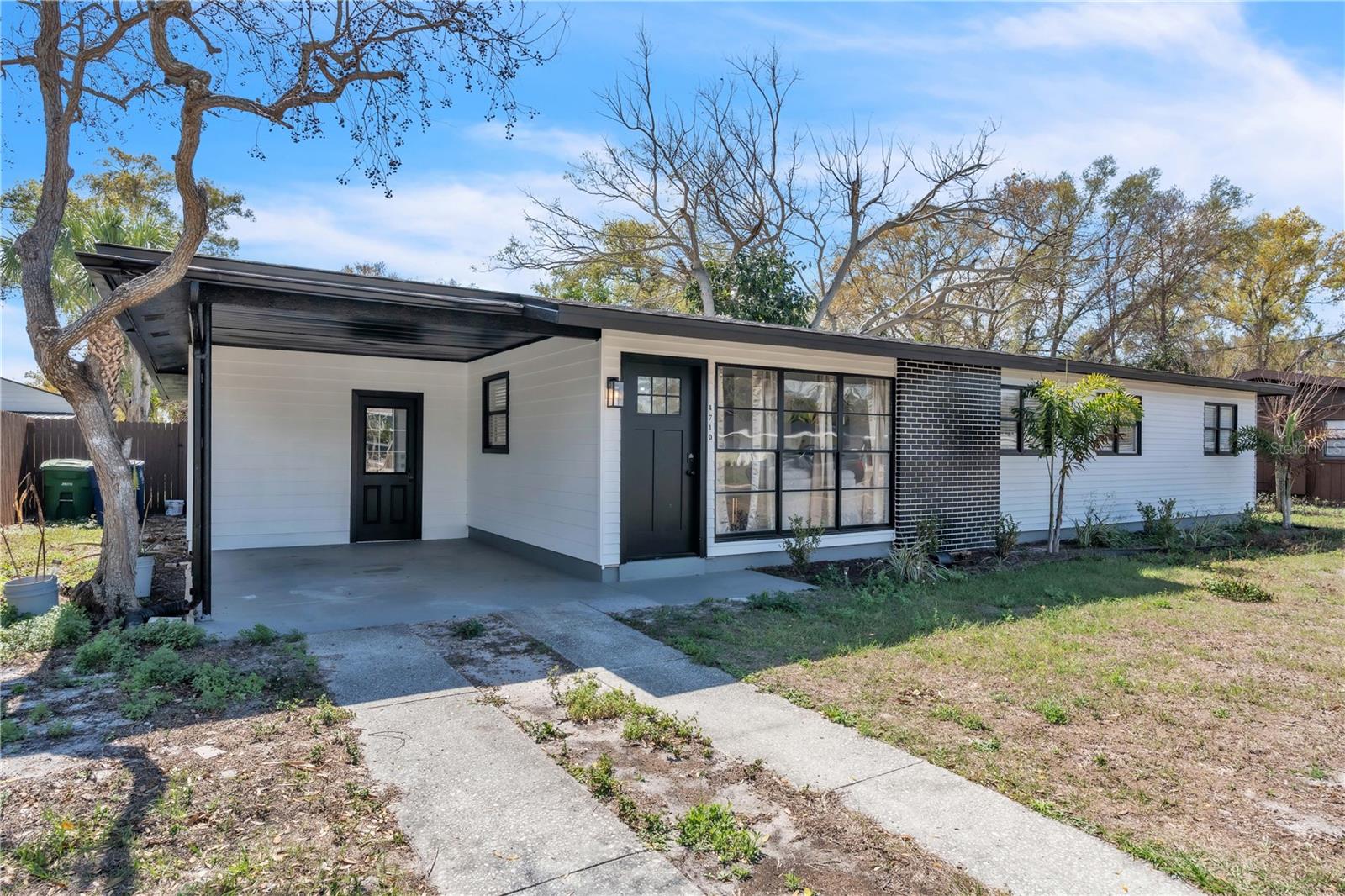 GANDY GARDENS 3 - Residential