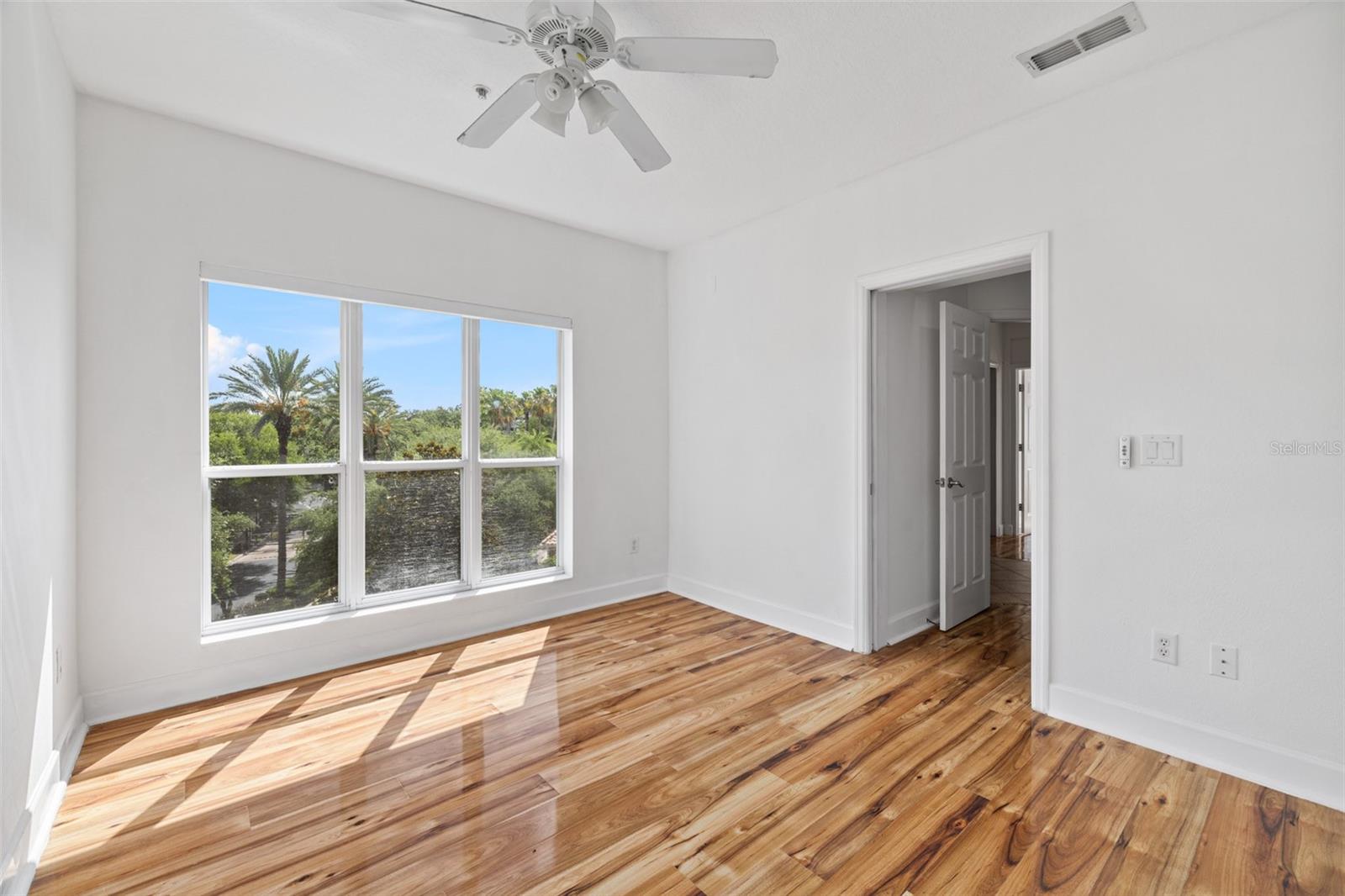TOSCANA CONDOS - Residential