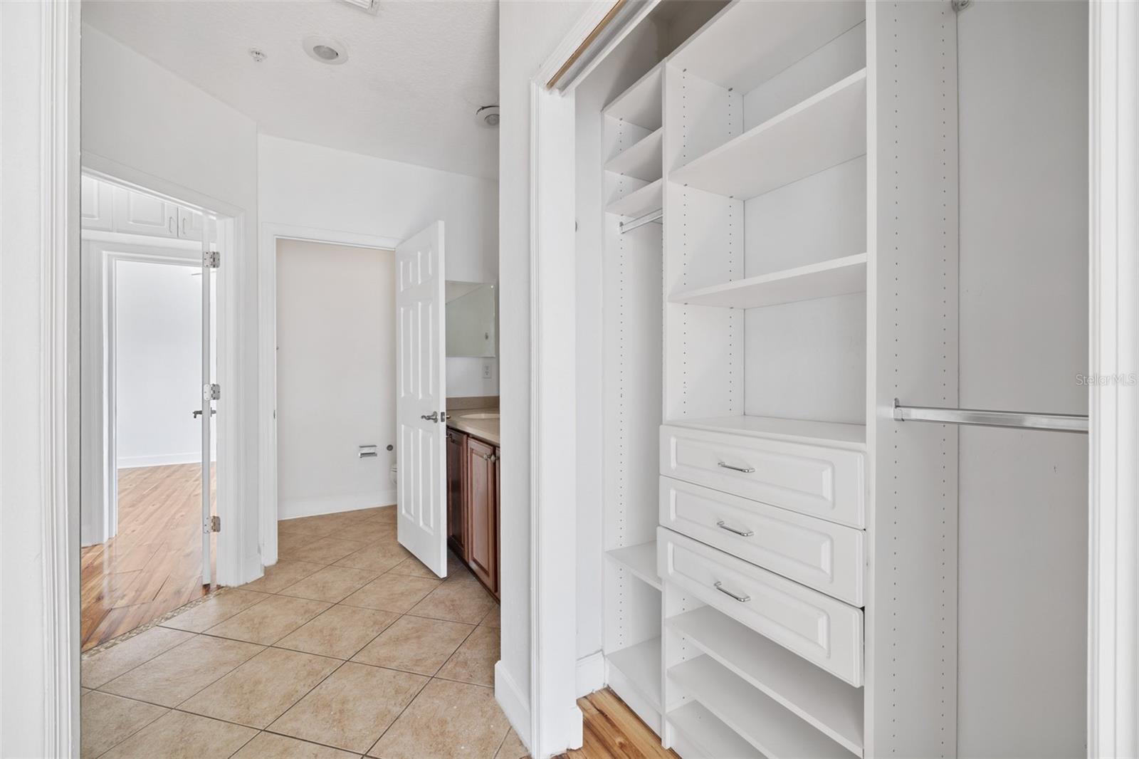 TOSCANA CONDOS - Residential