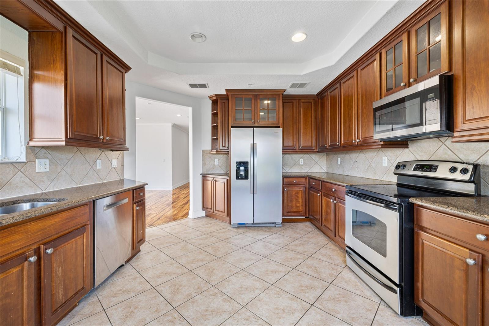 TOSCANA CONDOS - Residential