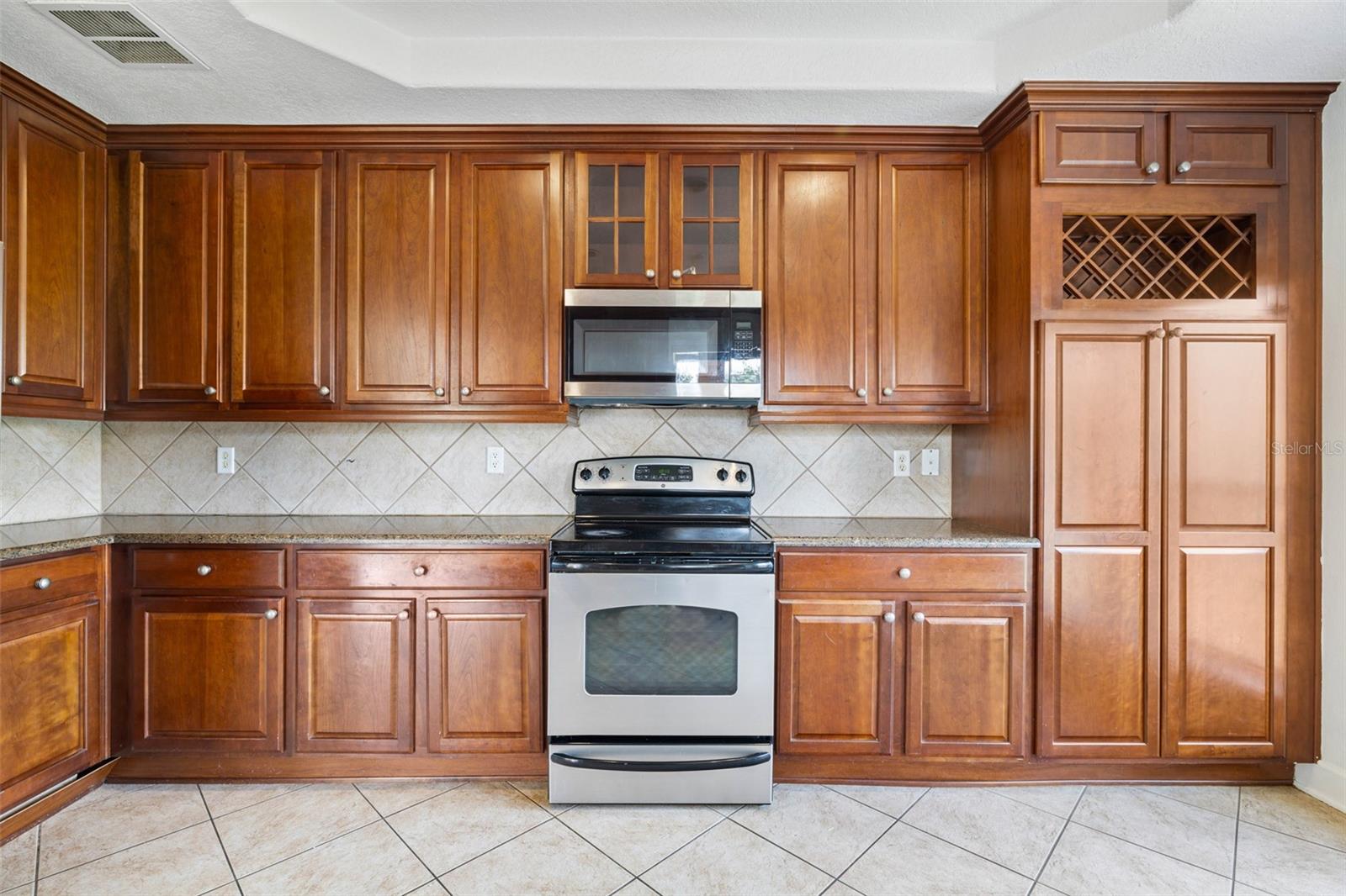 TOSCANA CONDOS - Residential