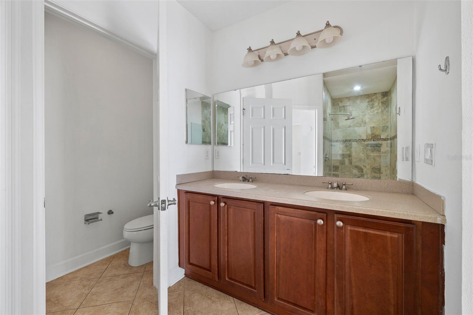 TOSCANA CONDOS - Residential