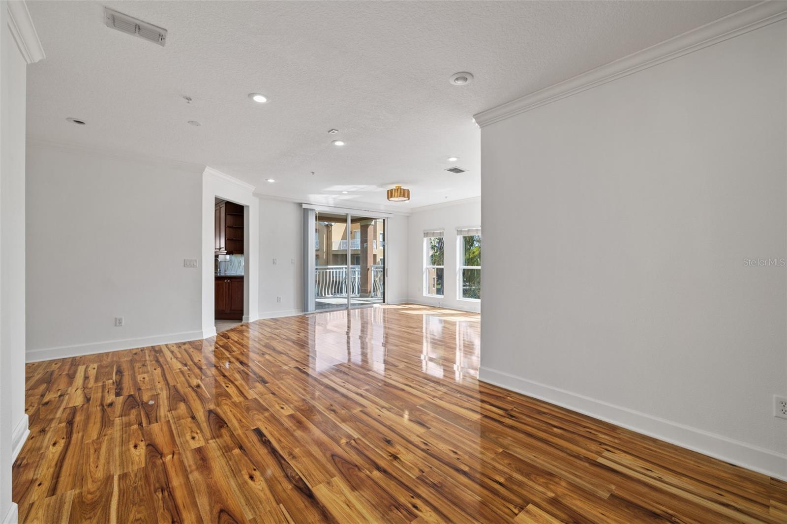 TOSCANA CONDOS - Residential