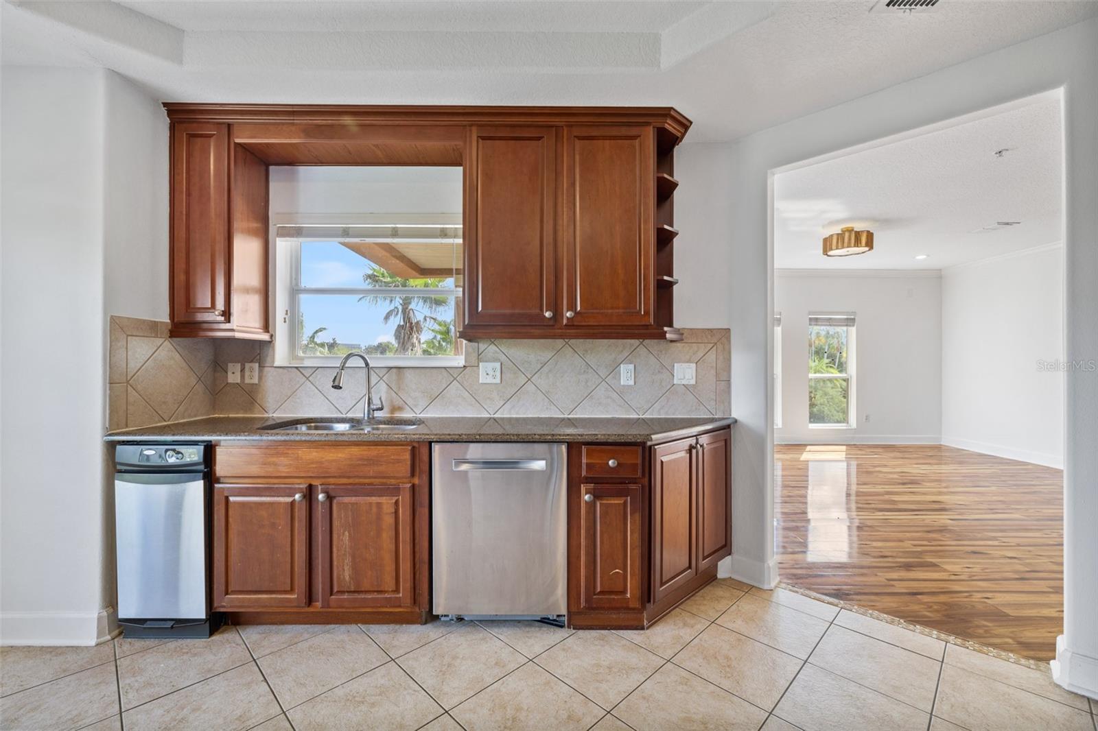 TOSCANA CONDOS - Residential