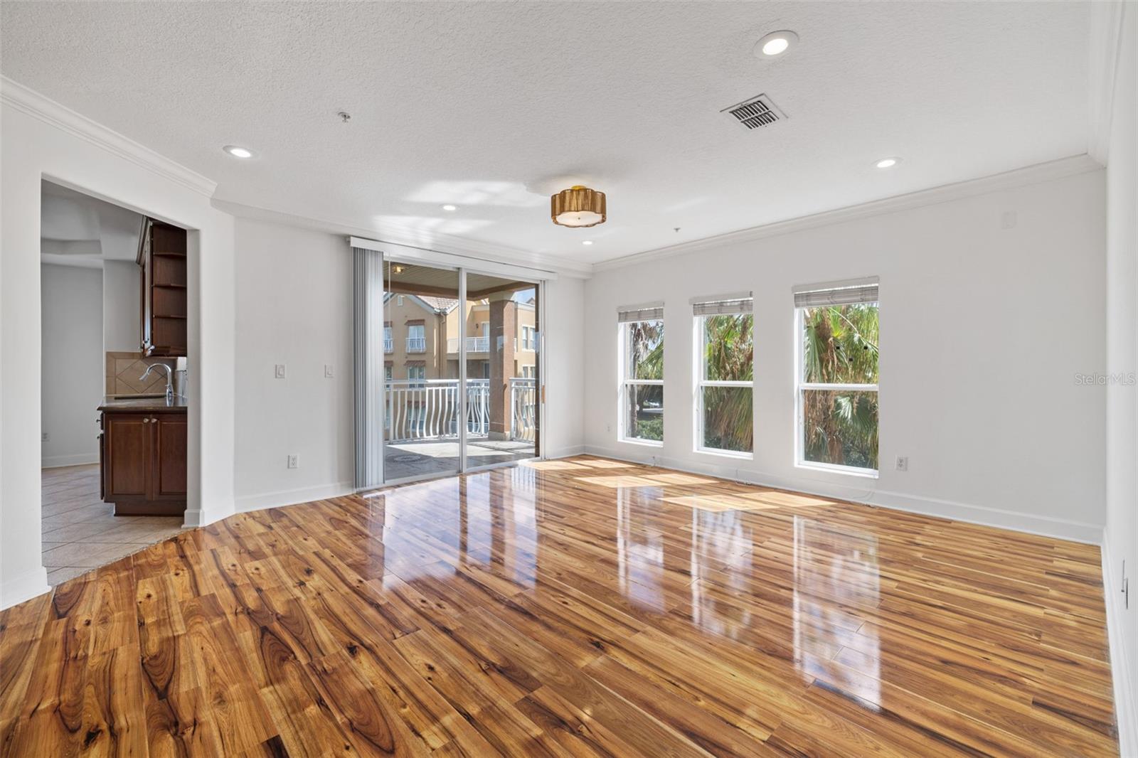 TOSCANA CONDOS - Residential