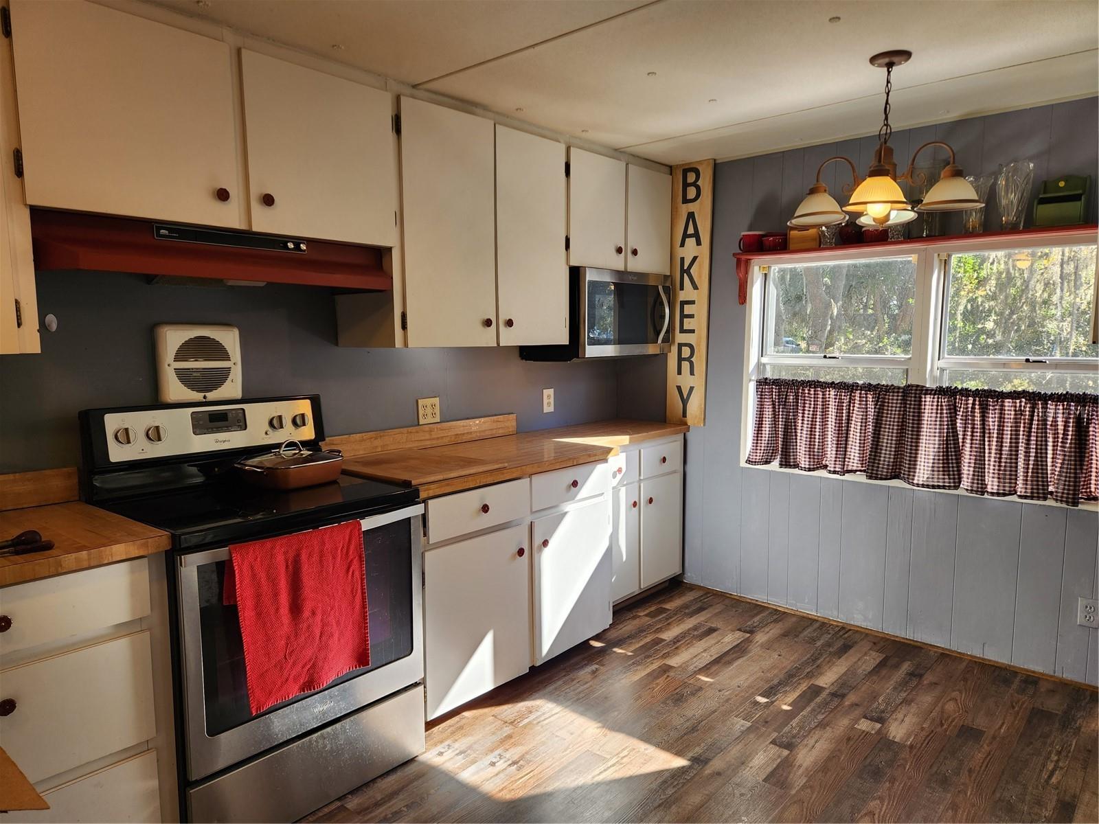 MARINA PARK MOBILE HOME ESTATE - Residential