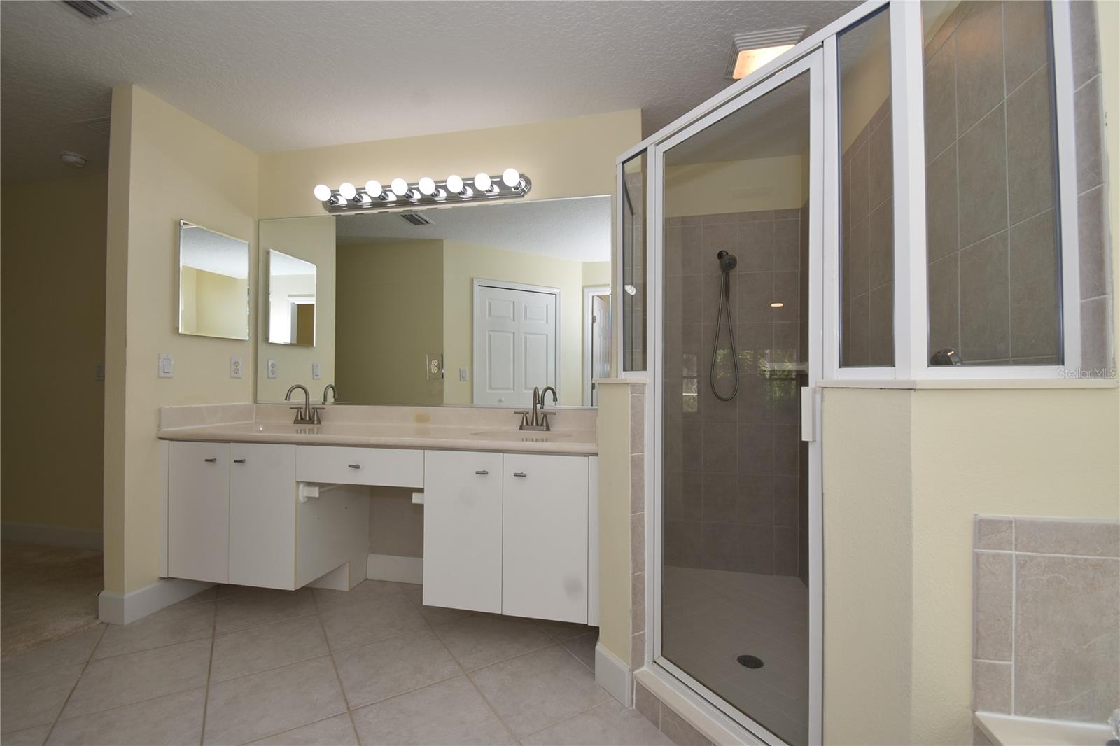 PLANTATION BAY - Residential Lease