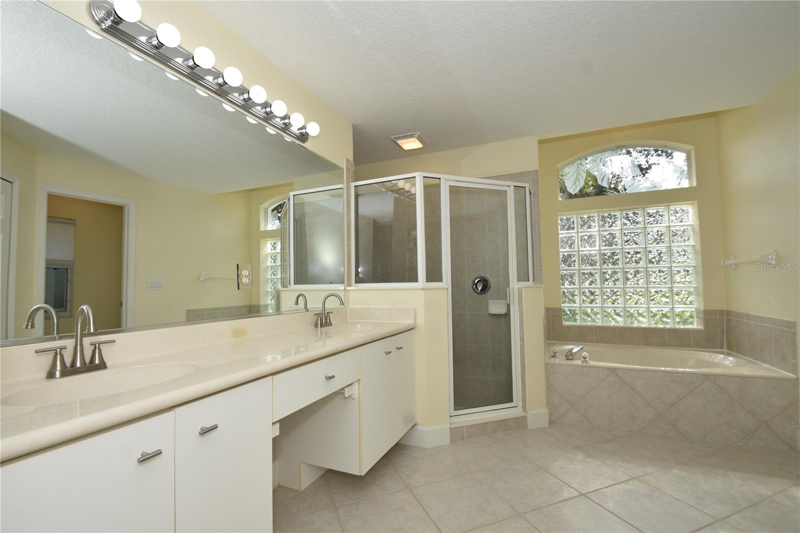 PLANTATION BAY - Residential Lease