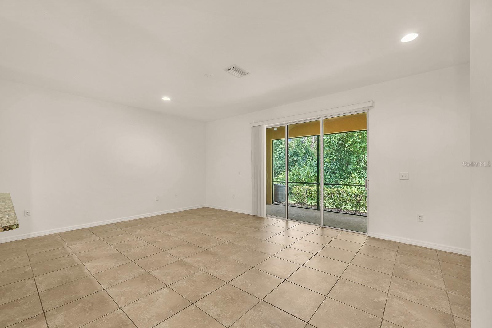 HIDDEN RIVER TWNHMS PH 2 - Residential Lease