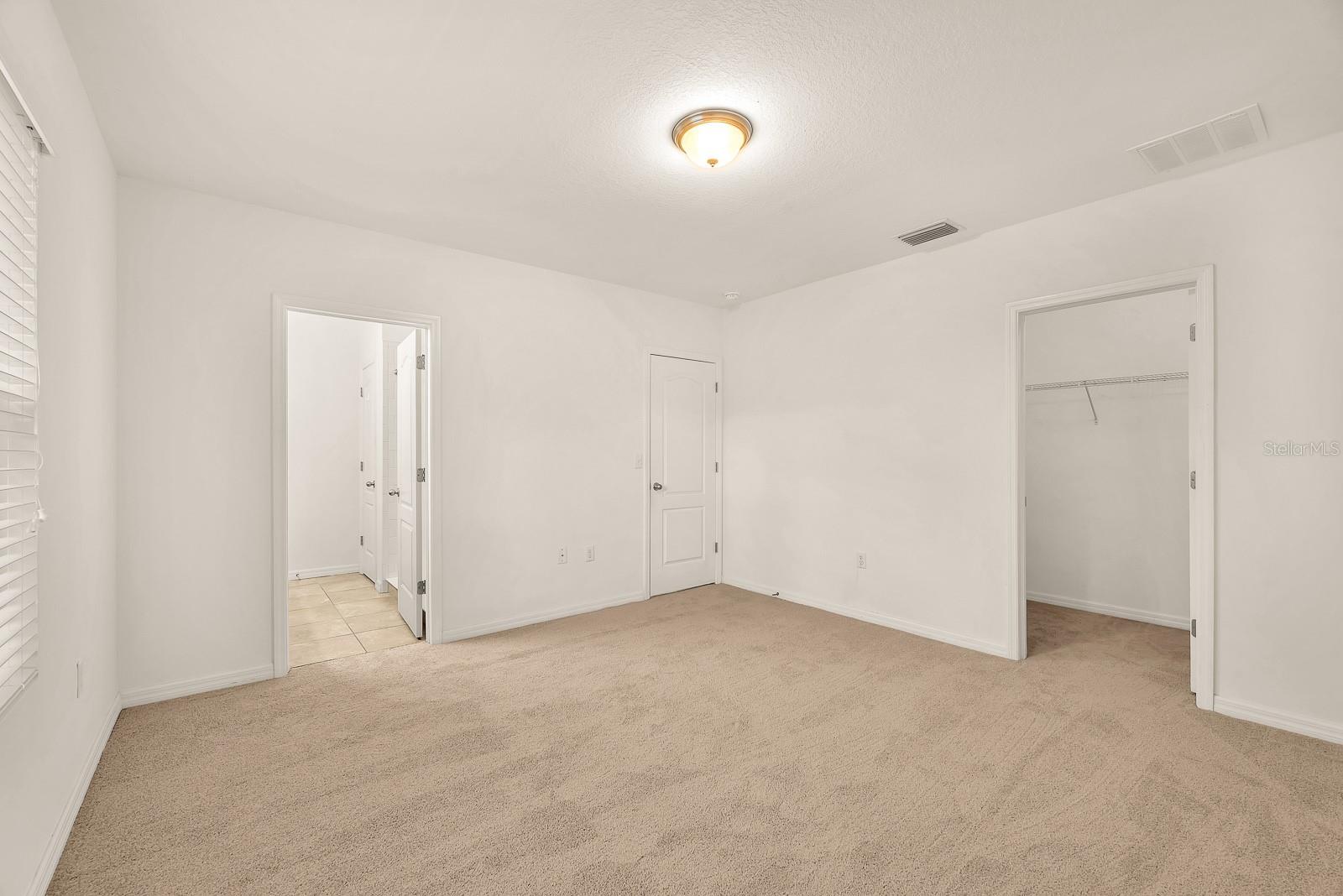 HIDDEN RIVER TWNHMS PH 2 - Residential Lease